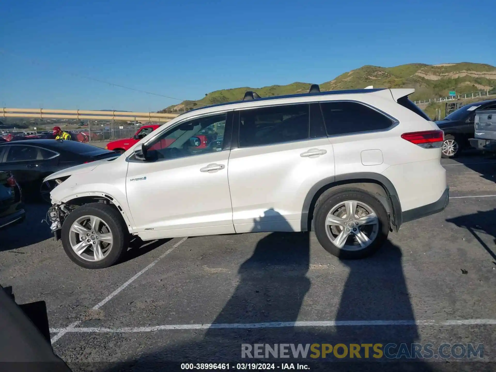 15 Photograph of a damaged car 5TDDGRFH0KS054896 TOYOTA HIGHLANDER HYBRID 2019