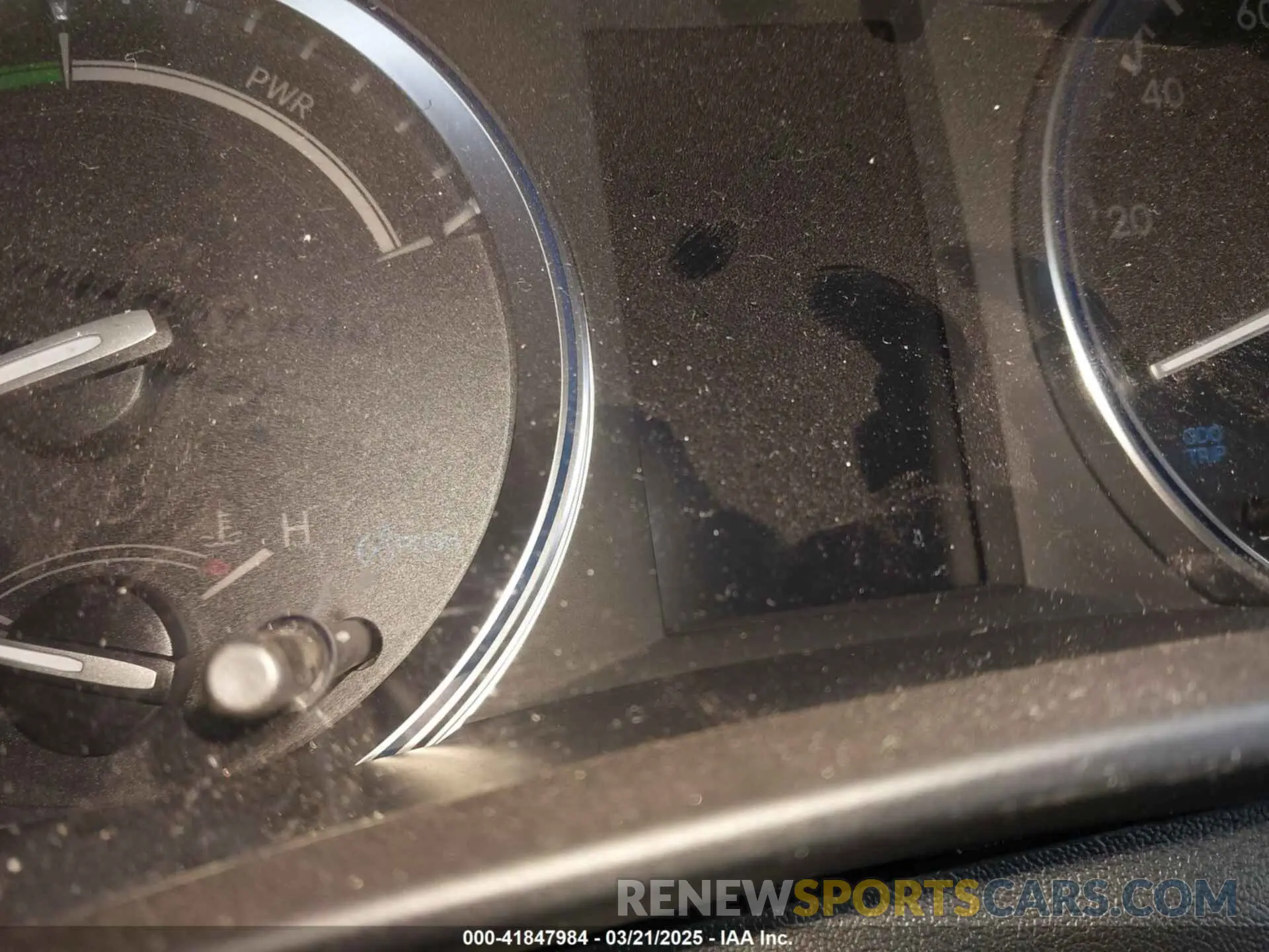 15 Photograph of a damaged car 5TDDGRFH1KS078527 TOYOTA HIGHLANDER HYBRID 2019
