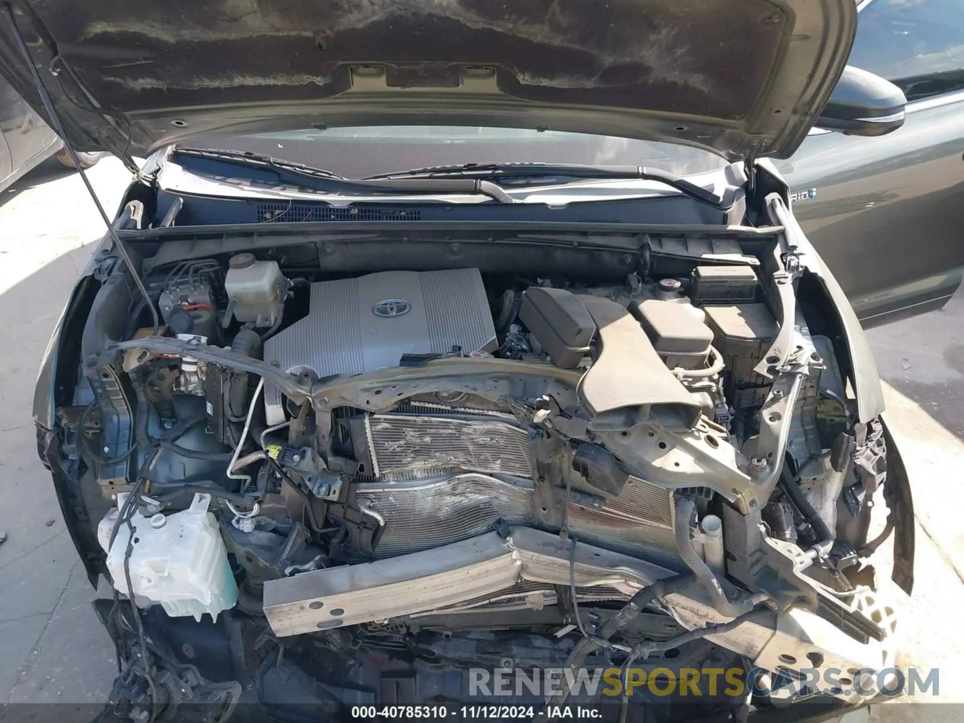 10 Photograph of a damaged car 5TDDGRFH3KS059610 TOYOTA HIGHLANDER HYBRID 2019
