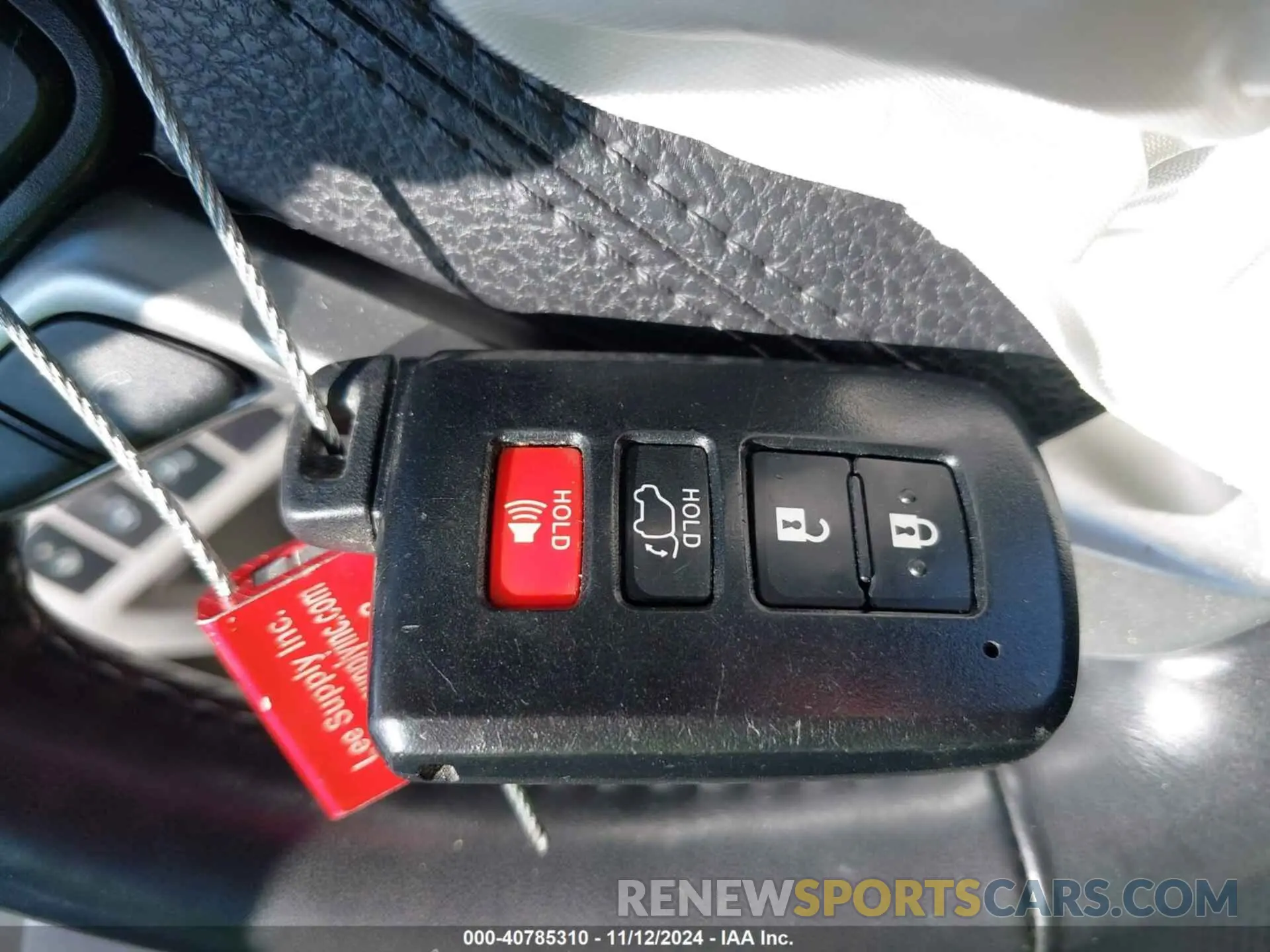 11 Photograph of a damaged car 5TDDGRFH3KS059610 TOYOTA HIGHLANDER HYBRID 2019