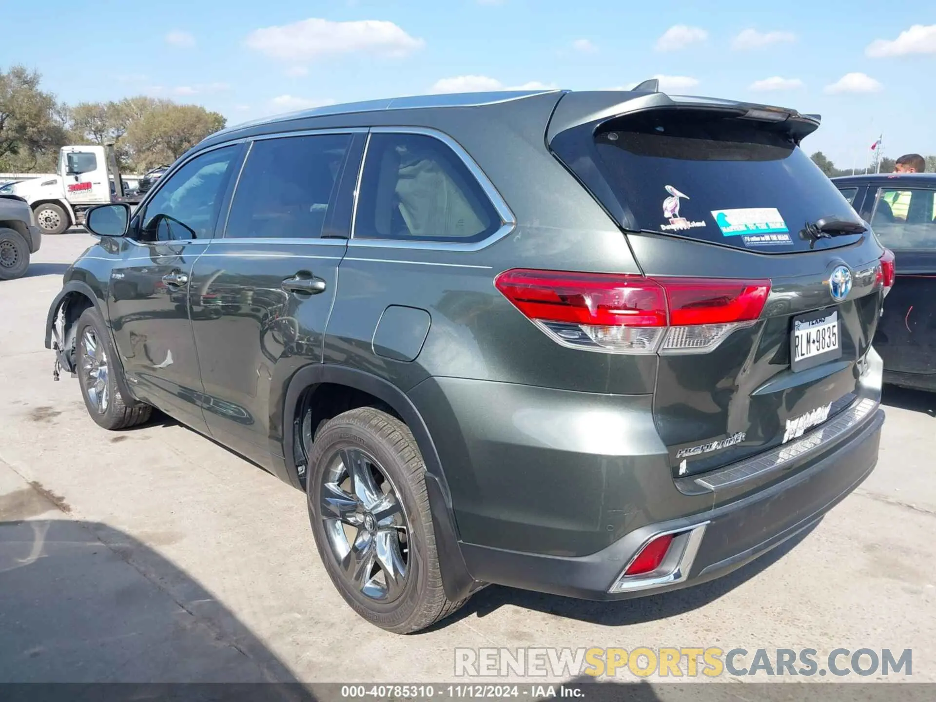 3 Photograph of a damaged car 5TDDGRFH3KS059610 TOYOTA HIGHLANDER HYBRID 2019