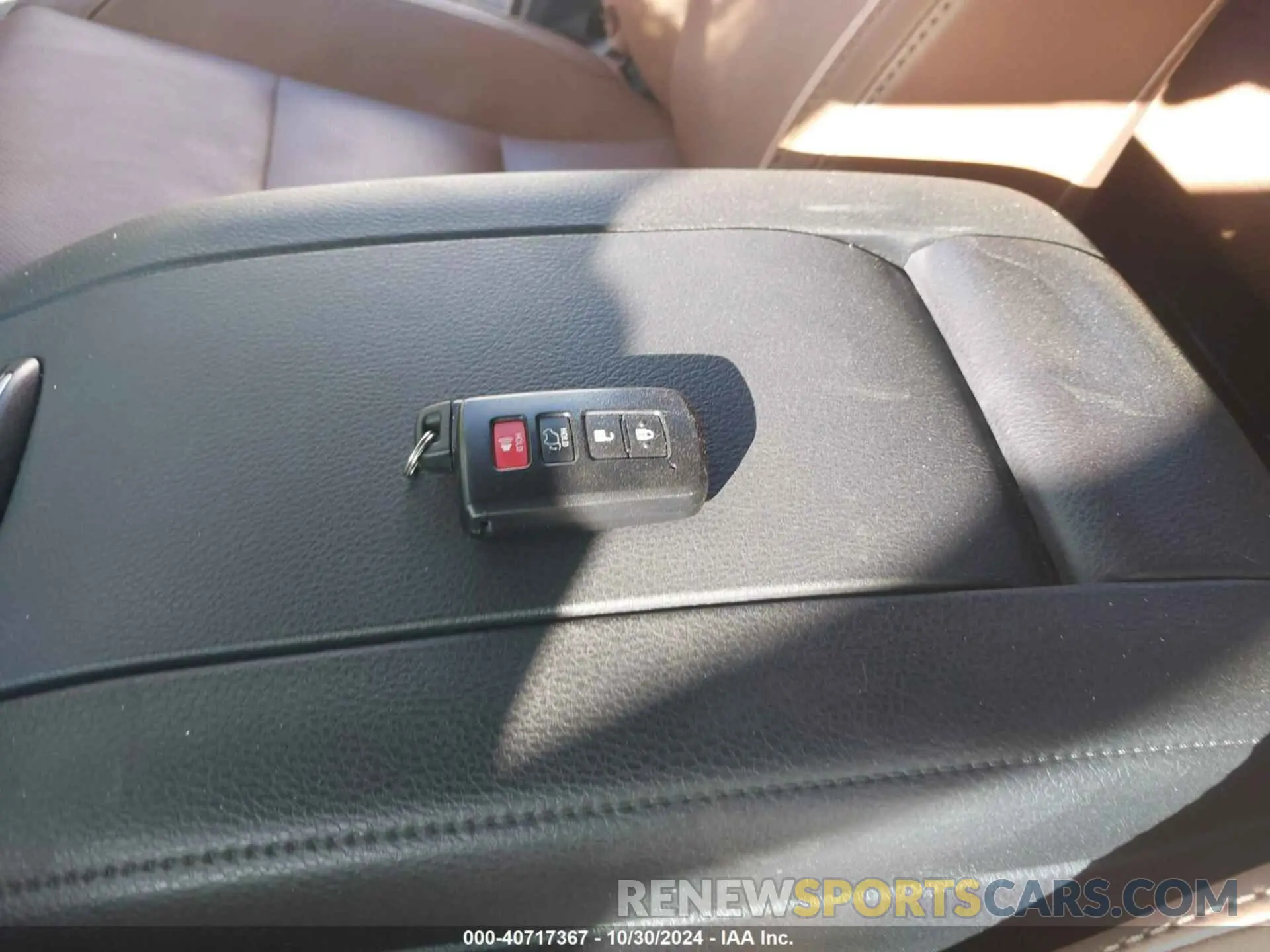 11 Photograph of a damaged car 5TDDGRFH7KS073820 TOYOTA HIGHLANDER HYBRID 2019