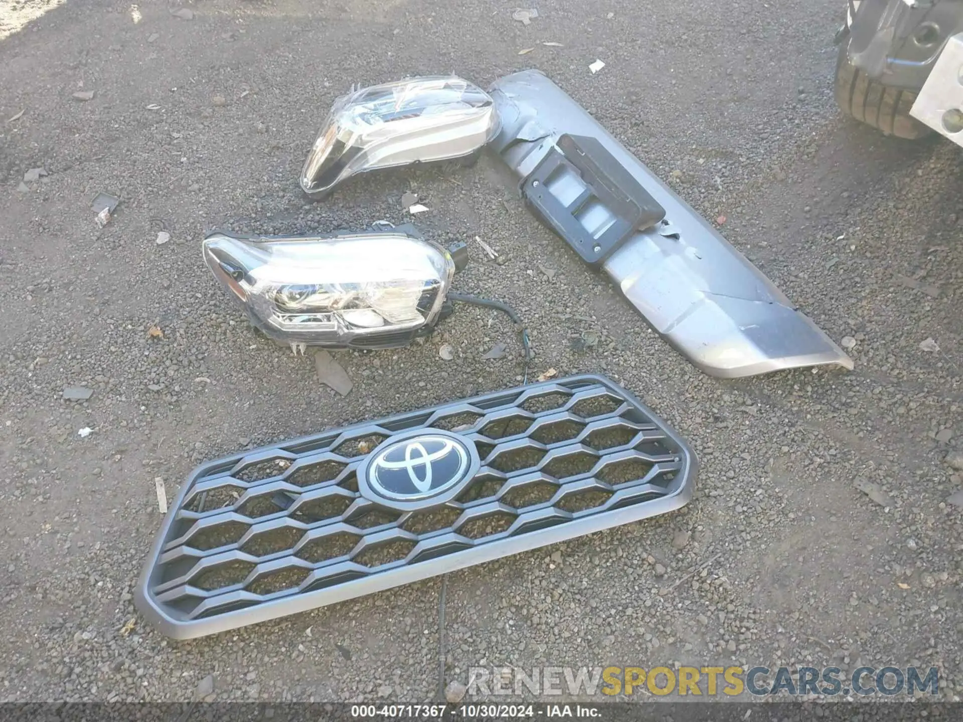 12 Photograph of a damaged car 5TDDGRFH7KS073820 TOYOTA HIGHLANDER HYBRID 2019