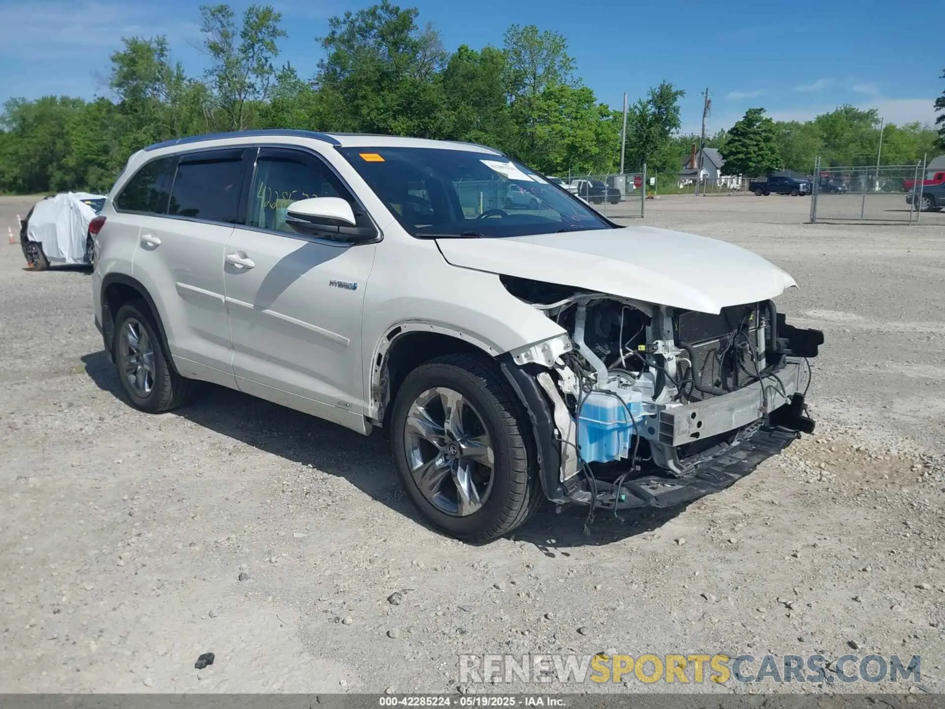 1 Photograph of a damaged car 5TDDGRFH9KS053293 TOYOTA HIGHLANDER HYBRID 2019