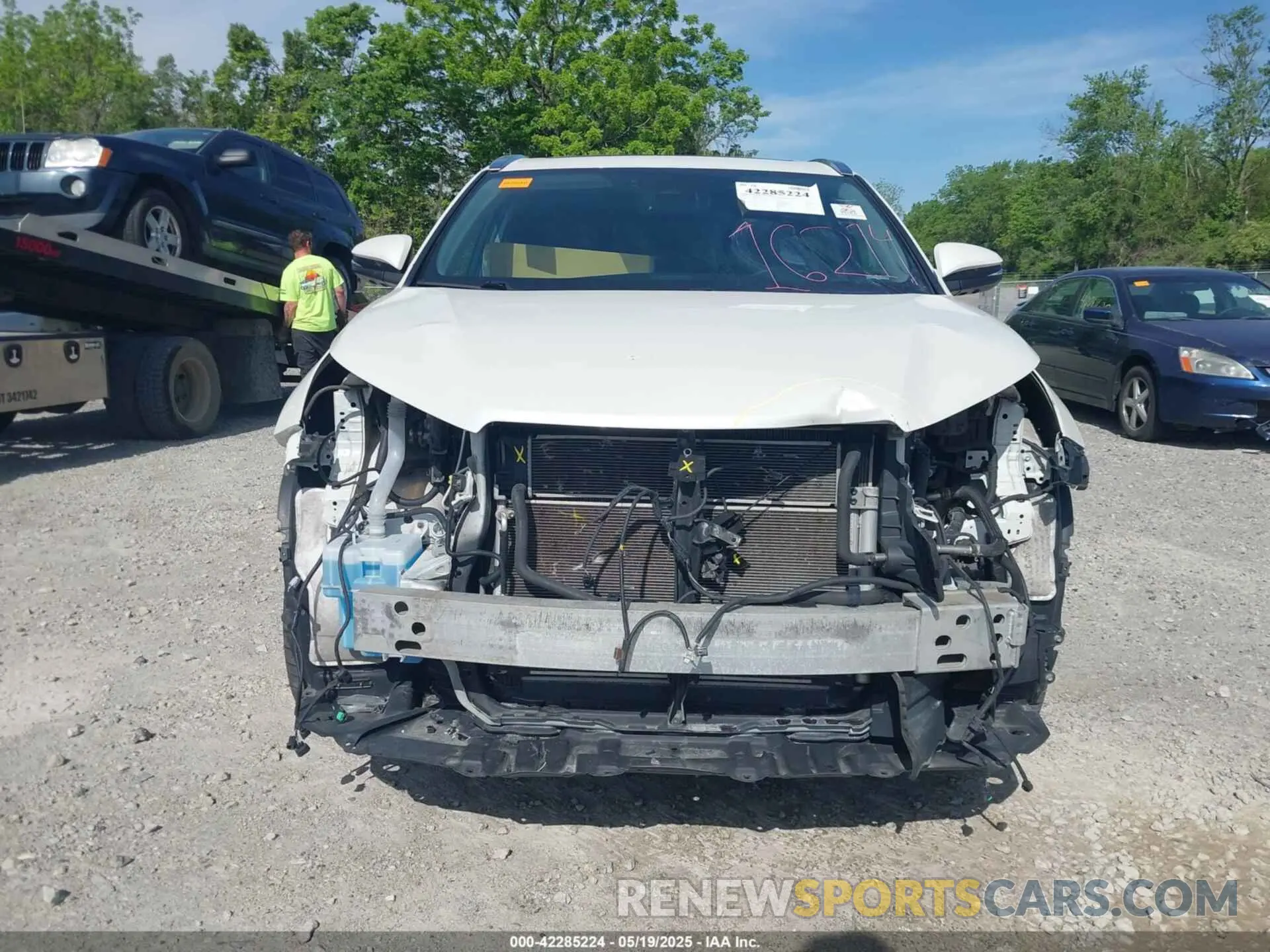 13 Photograph of a damaged car 5TDDGRFH9KS053293 TOYOTA HIGHLANDER HYBRID 2019