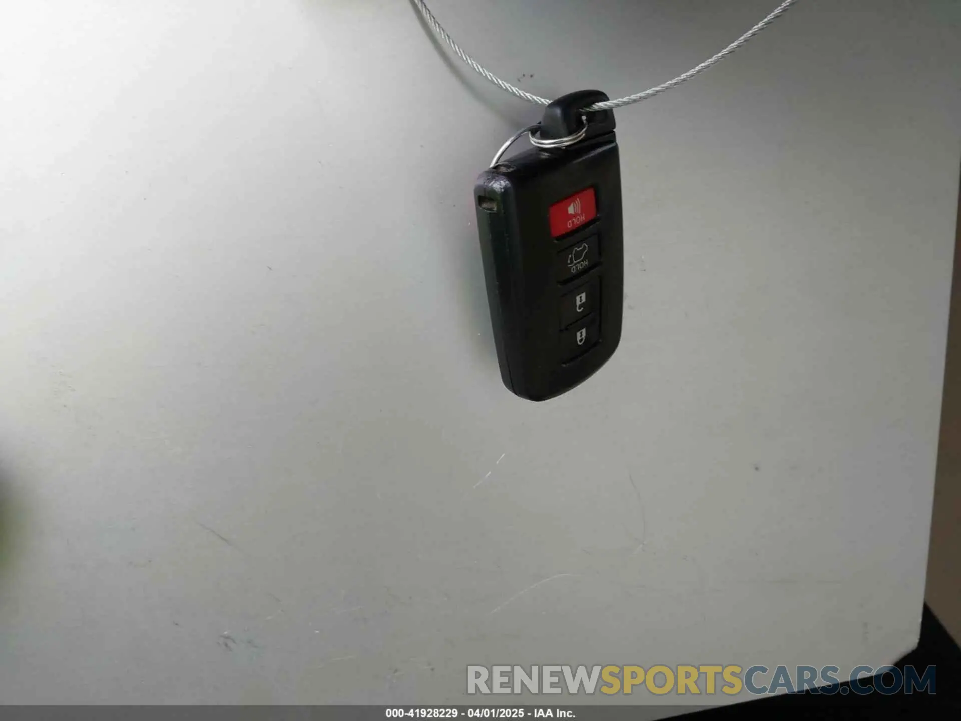 11 Photograph of a damaged car 5TDJGRFH0KS053265 TOYOTA HIGHLANDER HYBRID 2019