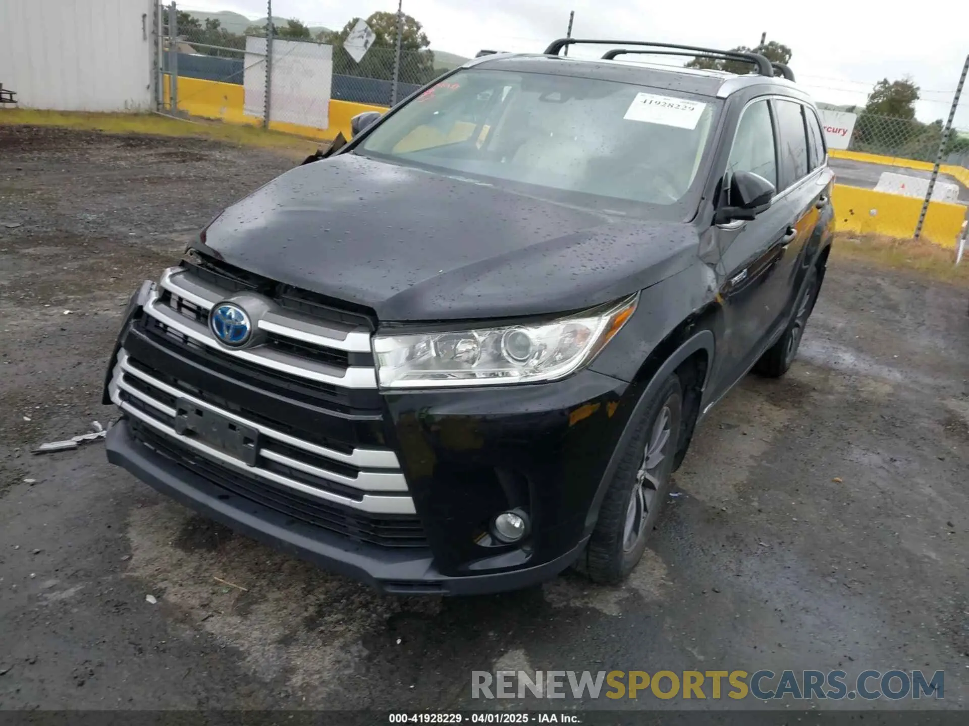 2 Photograph of a damaged car 5TDJGRFH0KS053265 TOYOTA HIGHLANDER HYBRID 2019