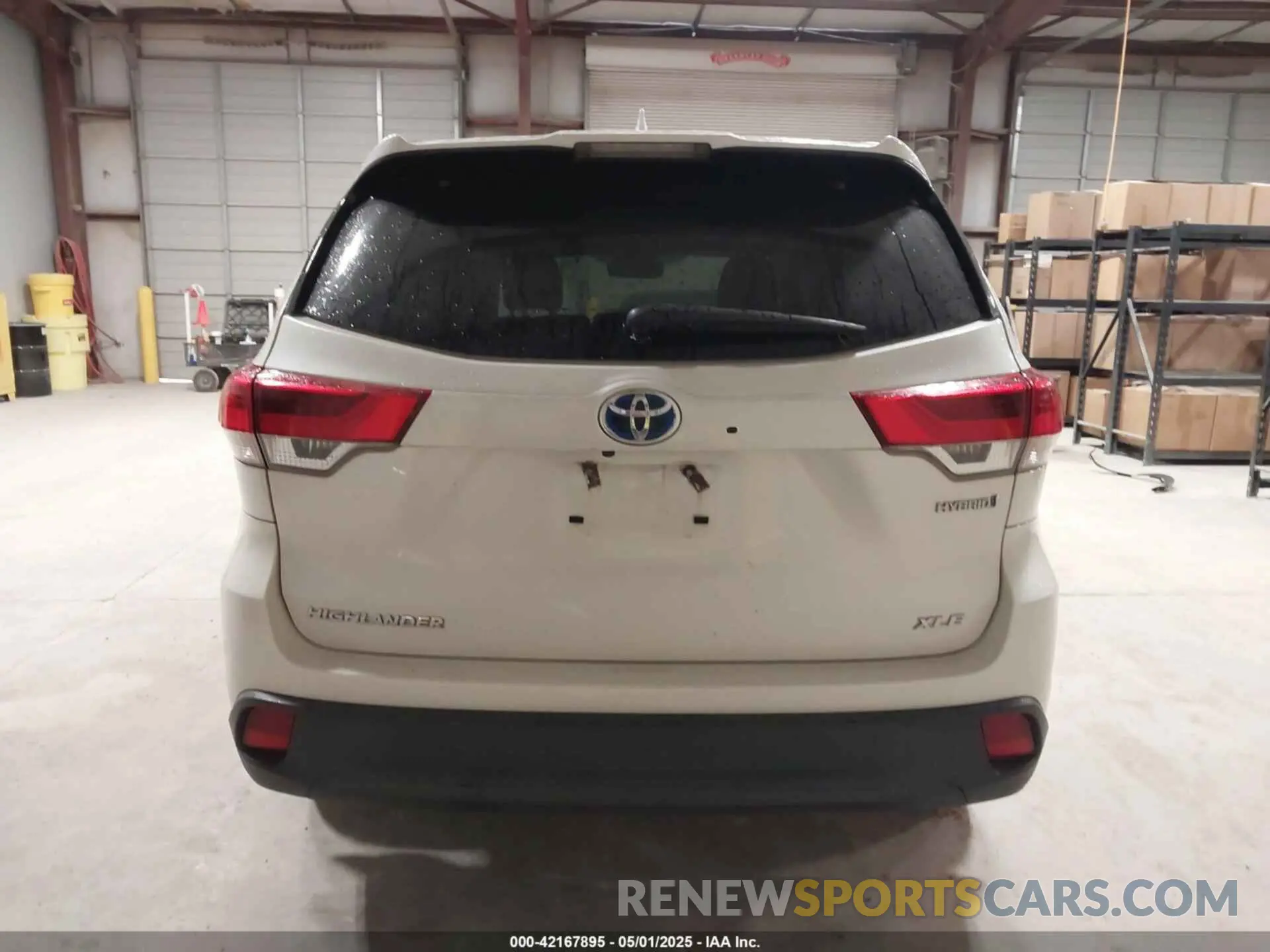 16 Photograph of a damaged car 5TDJGRFH3KS070254 TOYOTA HIGHLANDER HYBRID 2019