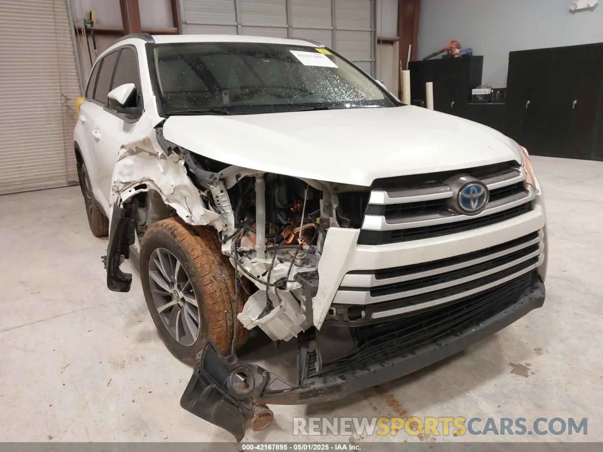6 Photograph of a damaged car 5TDJGRFH3KS070254 TOYOTA HIGHLANDER HYBRID 2019