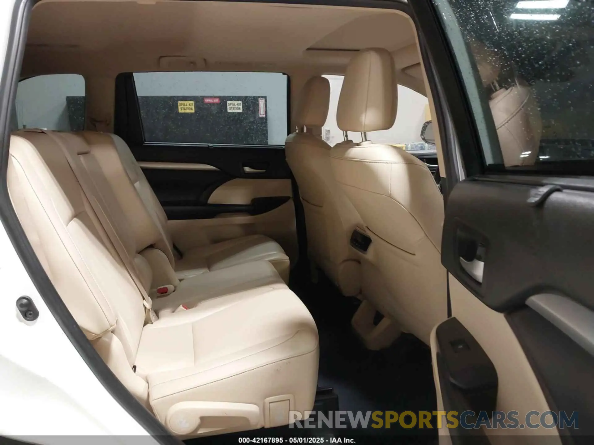 8 Photograph of a damaged car 5TDJGRFH3KS070254 TOYOTA HIGHLANDER HYBRID 2019
