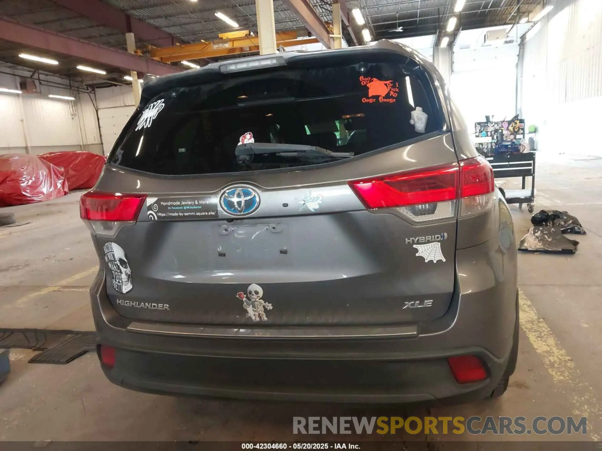 16 Photograph of a damaged car 5TDJGRFH5KS076623 TOYOTA HIGHLANDER HYBRID 2019