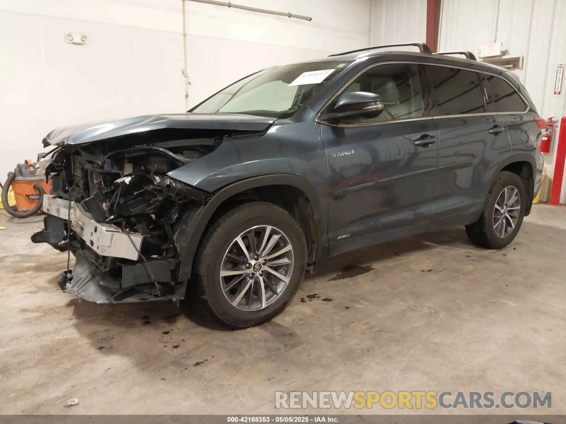 2 Photograph of a damaged car 5TDJGRFH7KS053019 TOYOTA HIGHLANDER HYBRID 2019
