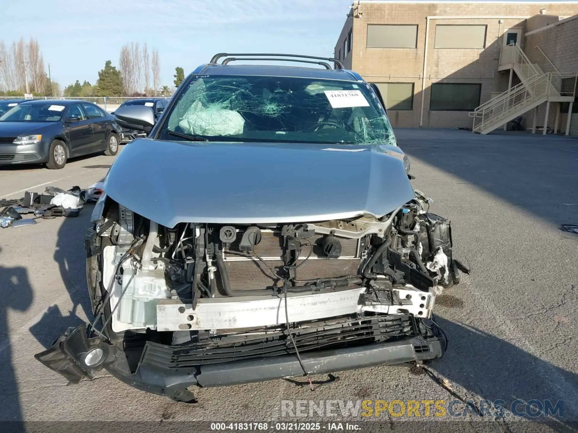 12 Photograph of a damaged car 5TDJGRFH8KS068239 TOYOTA HIGHLANDER HYBRID 2019