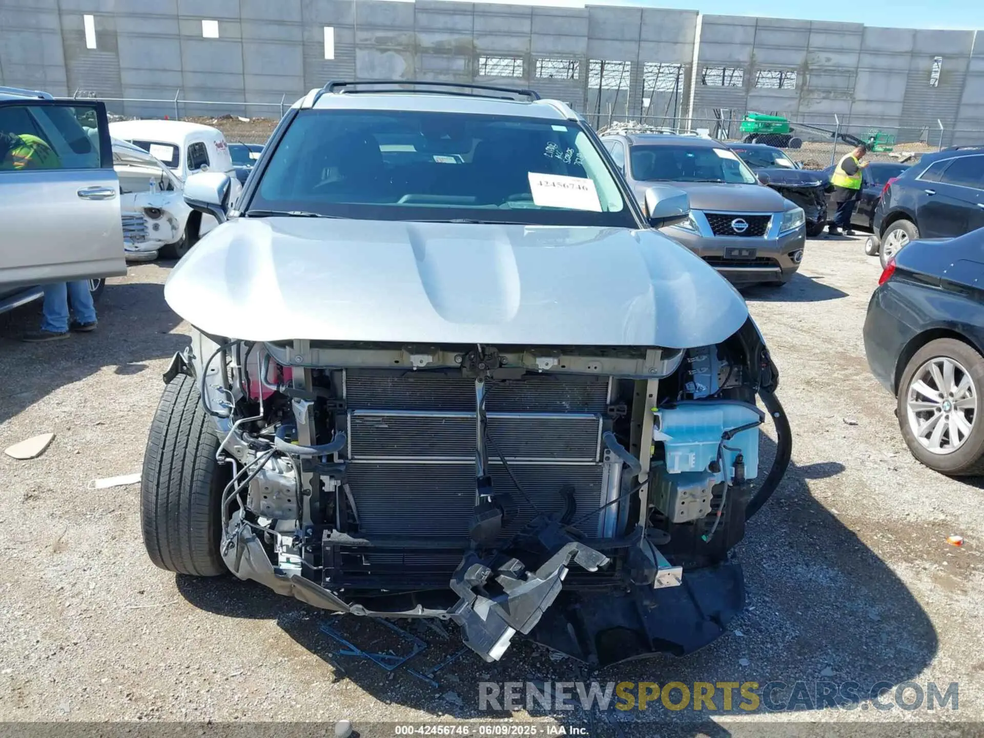 12 Photograph of a damaged car 5TDKARAH3RS024463 TOYOTA HIGHLANDER HYBRID 2024