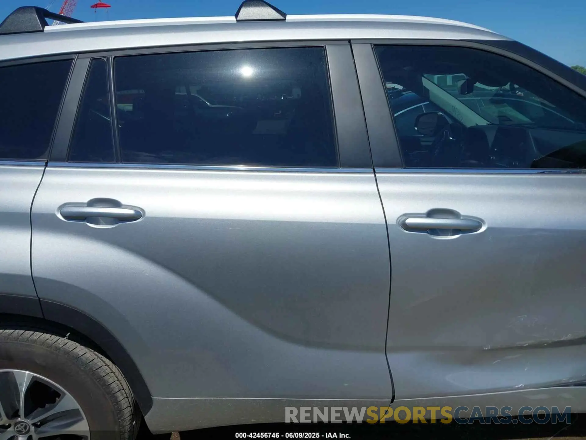 13 Photograph of a damaged car 5TDKARAH3RS024463 TOYOTA HIGHLANDER HYBRID 2024