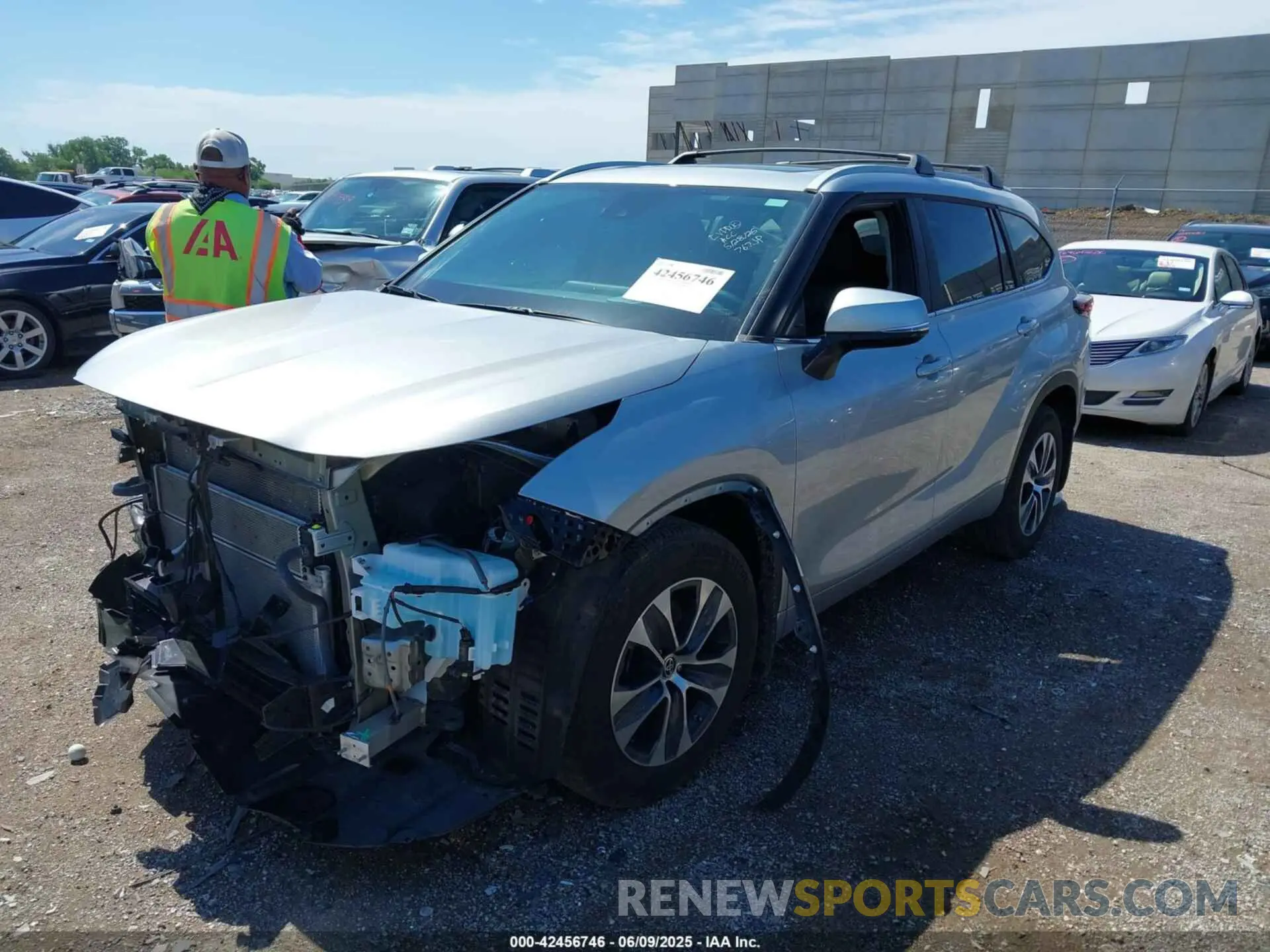 2 Photograph of a damaged car 5TDKARAH3RS024463 TOYOTA HIGHLANDER HYBRID 2024