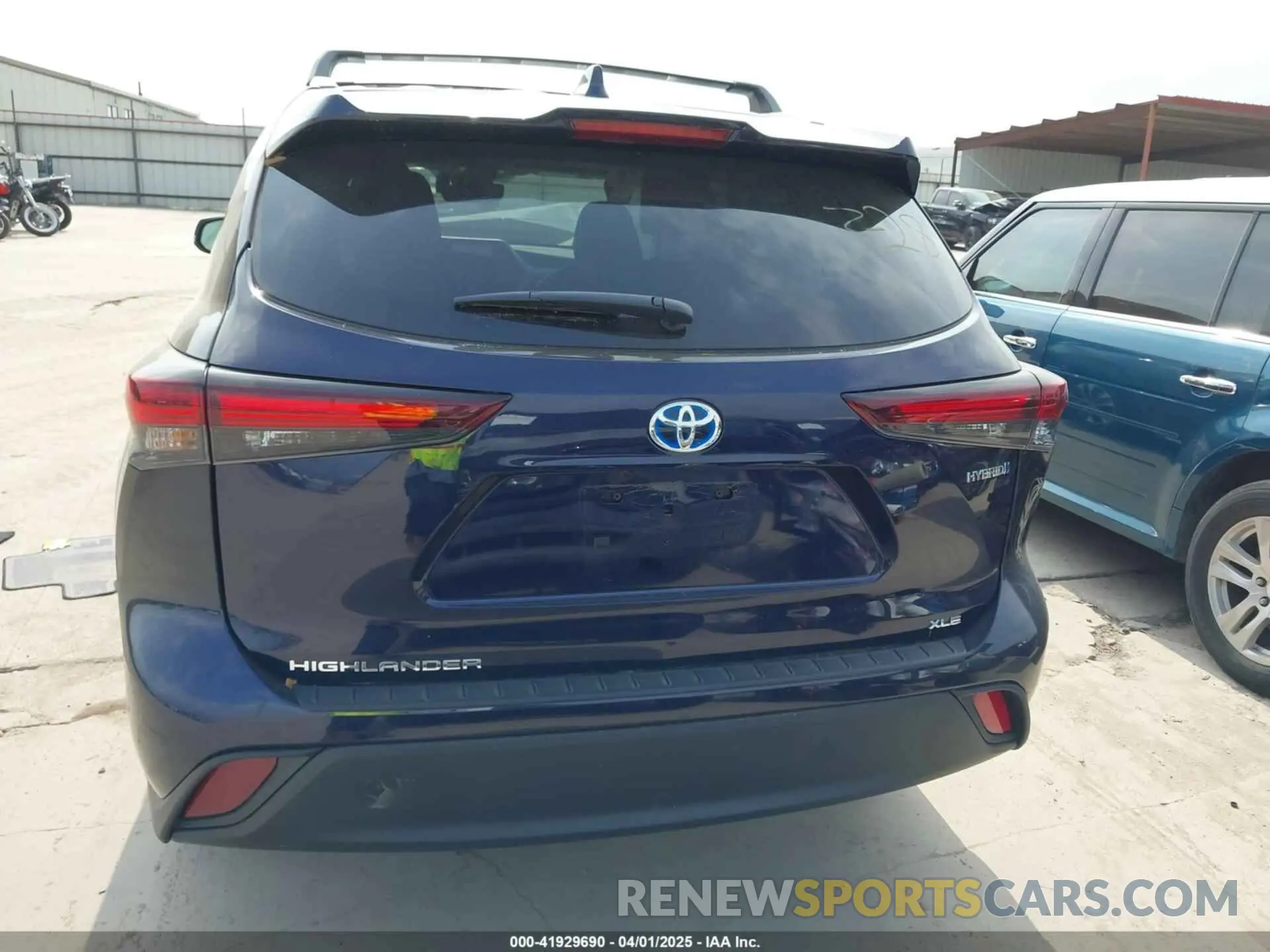 16 Photograph of a damaged car 5TDKARAH3RS531380 TOYOTA HIGHLANDER HYBRID 2024