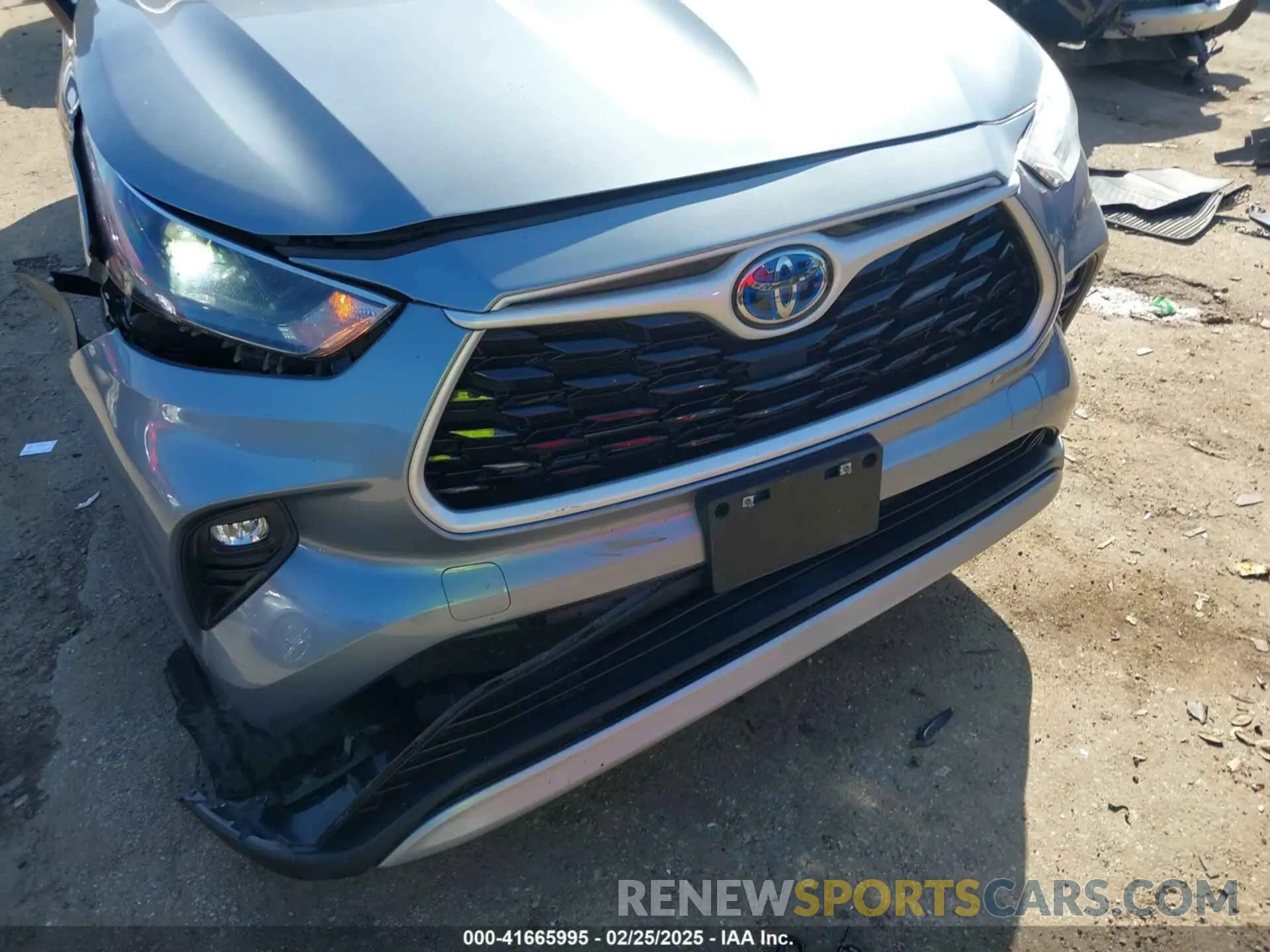 6 Photograph of a damaged car 5TDKARAH8RS024068 TOYOTA HIGHLANDER HYBRID 2024