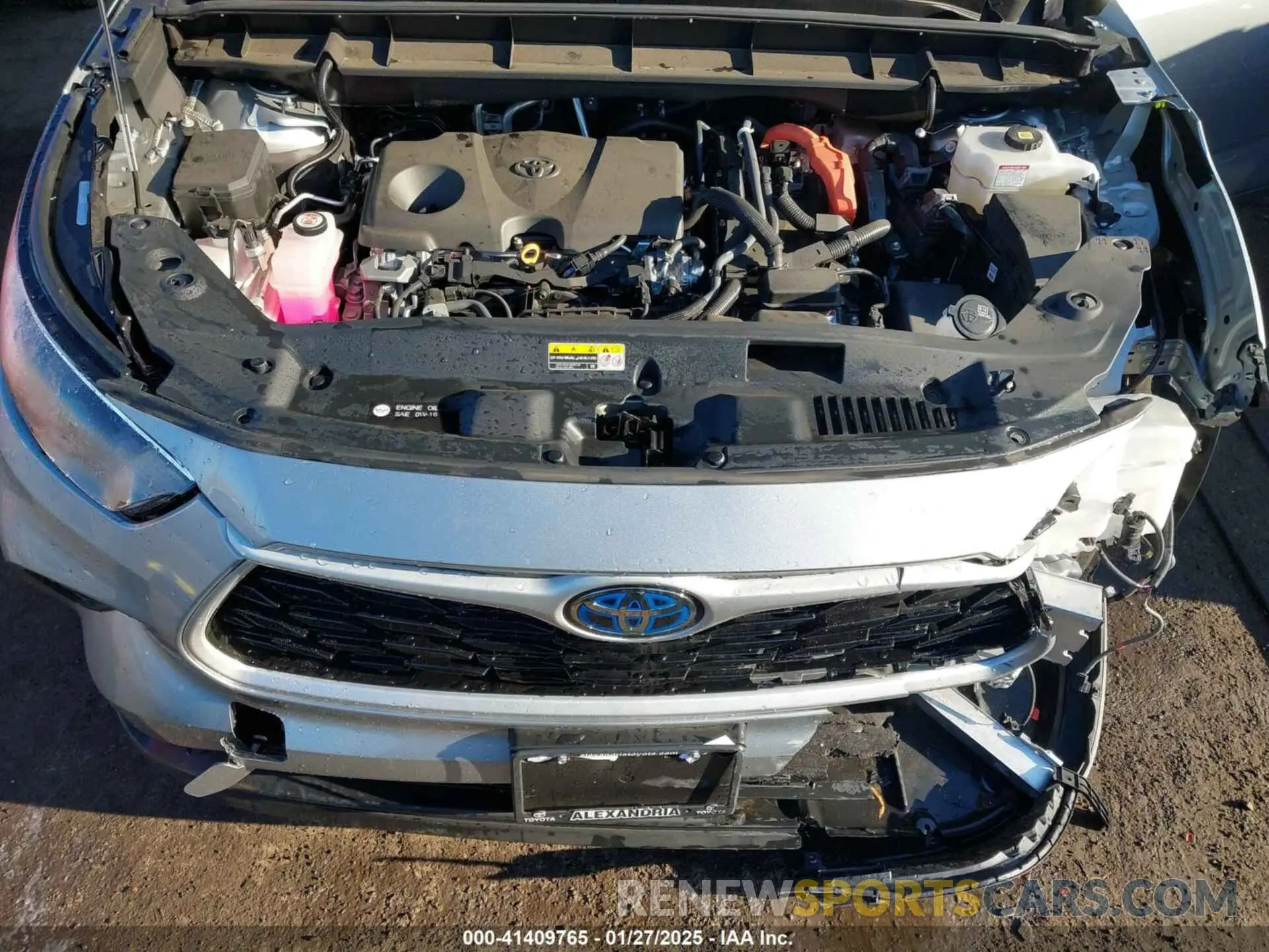 10 Photograph of a damaged car 5TDKBRCH6RS612934 TOYOTA HIGHLANDER HYBRID 2024