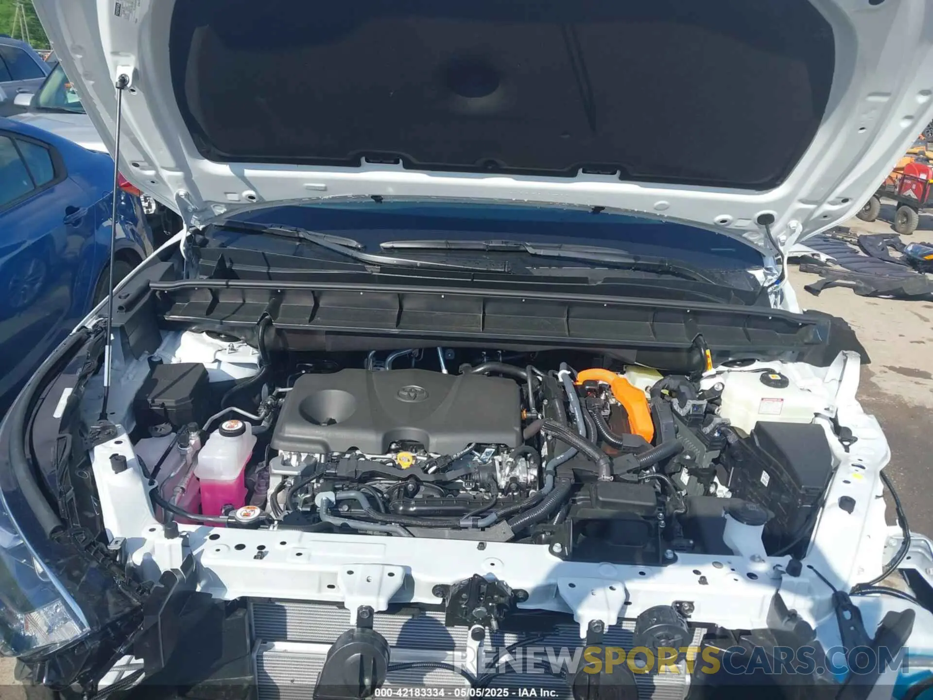 10 Photograph of a damaged car 5TDKBRCHXSS662712 TOYOTA HIGHLANDER HYBRID 2025