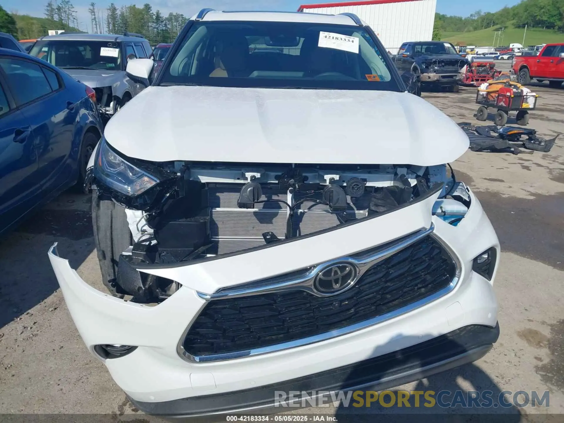 6 Photograph of a damaged car 5TDKBRCHXSS662712 TOYOTA HIGHLANDER HYBRID 2025