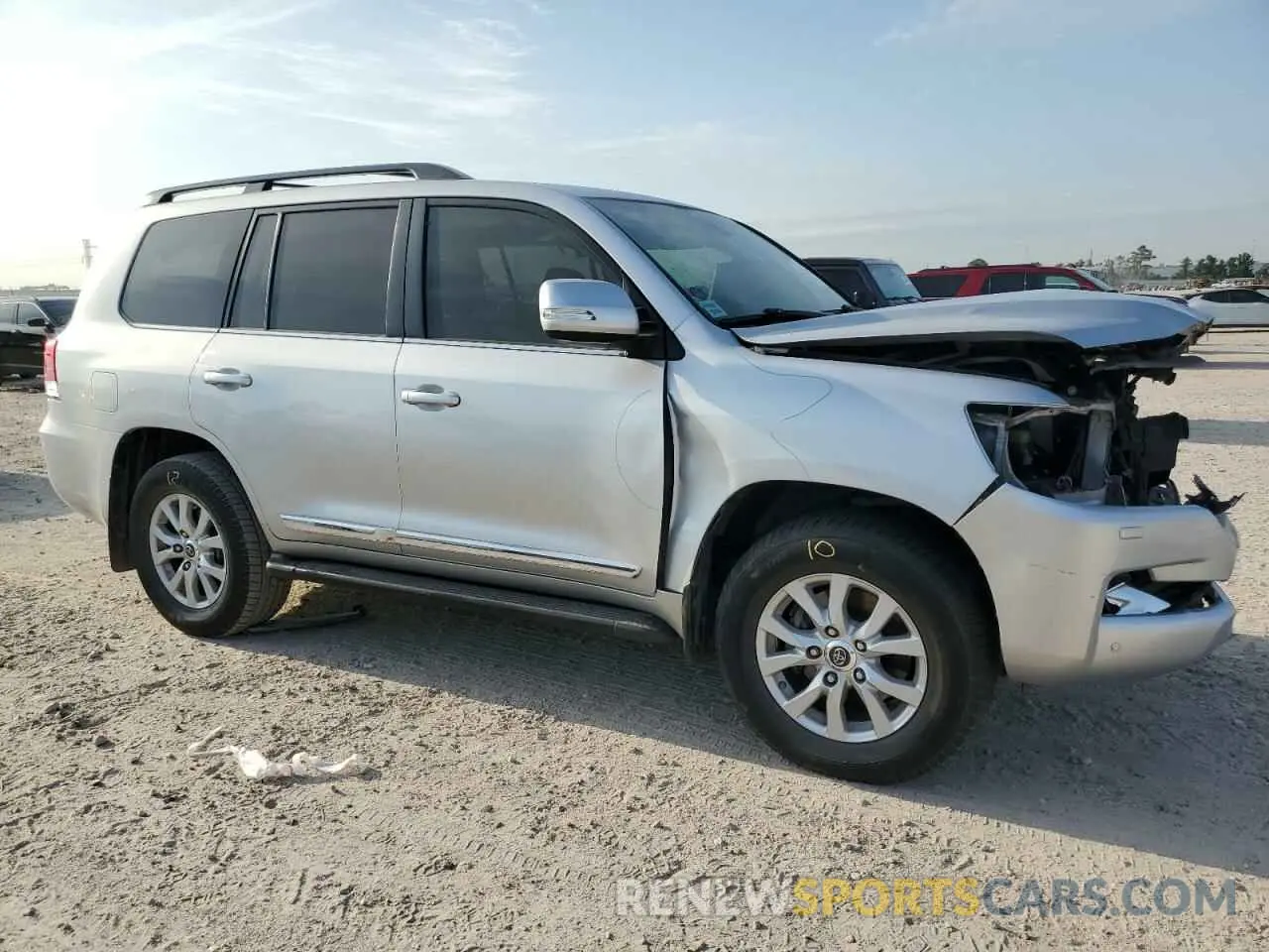 4 Photograph of a damaged car JTMCY7AJ3K4080525 TOYOTA LAND CRUIS 2019