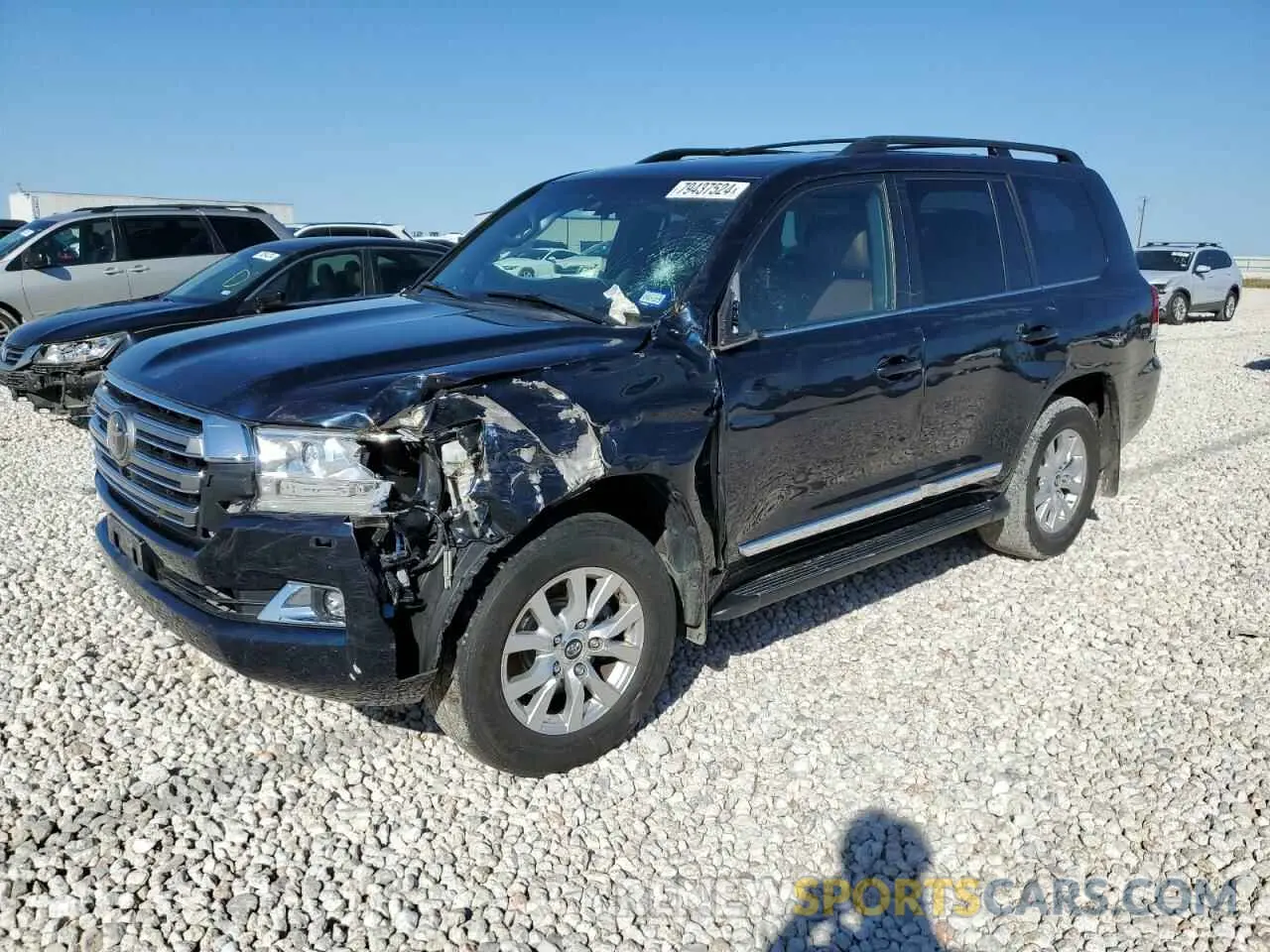 1 Photograph of a damaged car JTMCY7AJ3K4084347 TOYOTA LAND CRUIS 2019