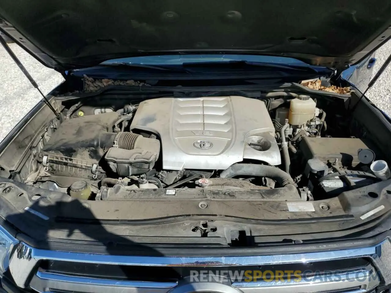 12 Photograph of a damaged car JTMCY7AJ3K4084347 TOYOTA LAND CRUIS 2019
