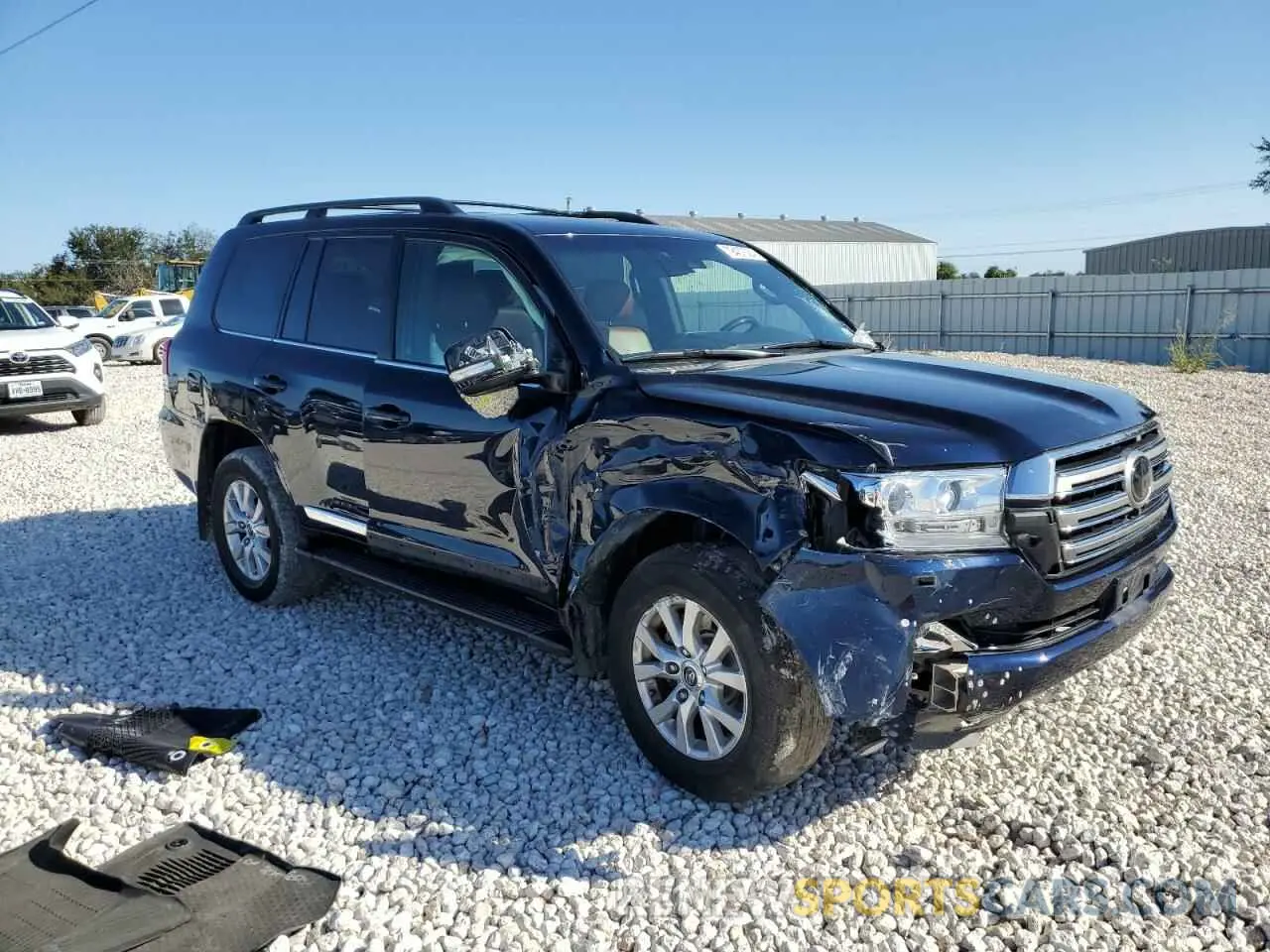 4 Photograph of a damaged car JTMCY7AJ3K4084347 TOYOTA LAND CRUIS 2019