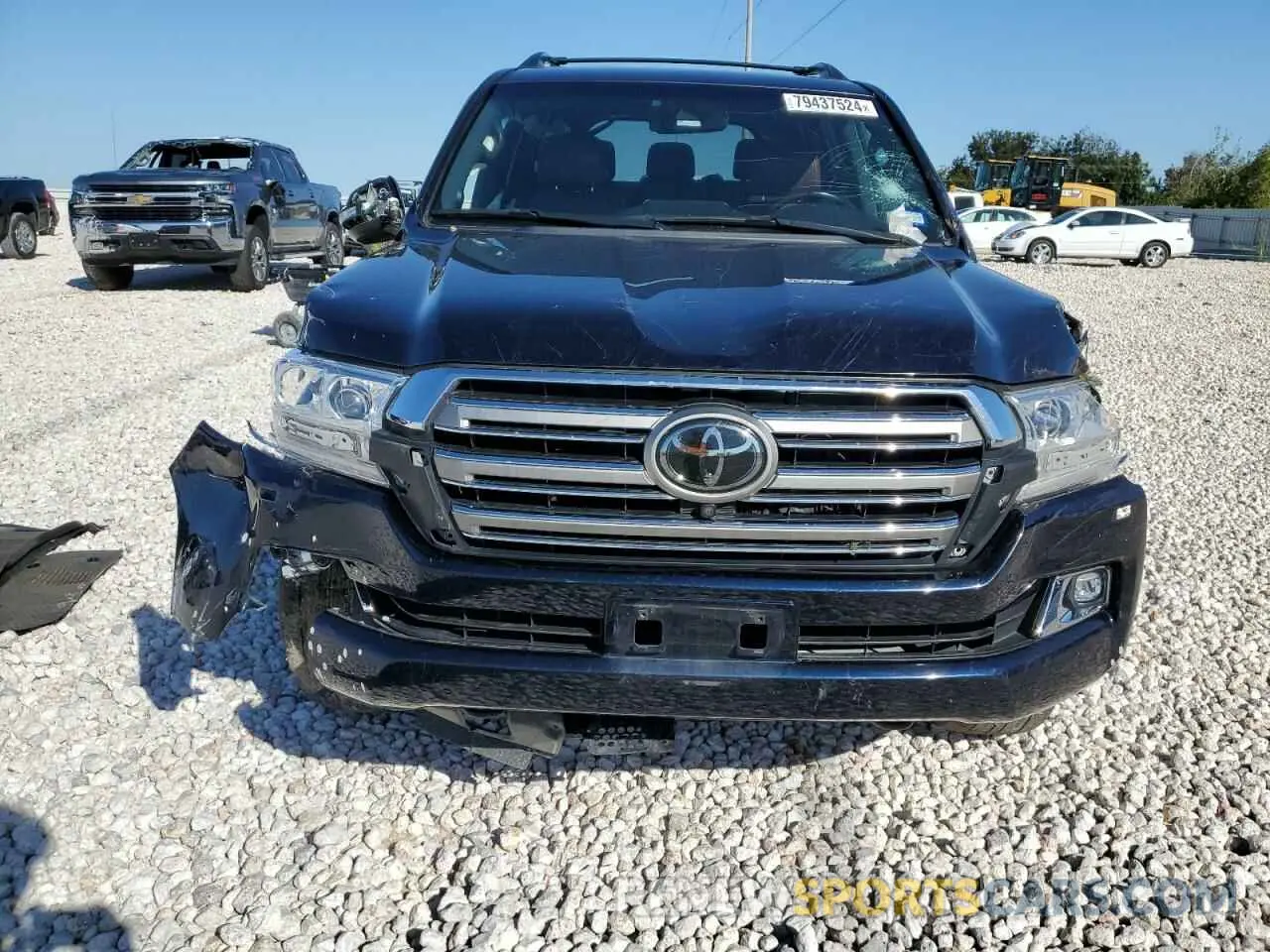 5 Photograph of a damaged car JTMCY7AJ3K4084347 TOYOTA LAND CRUIS 2019