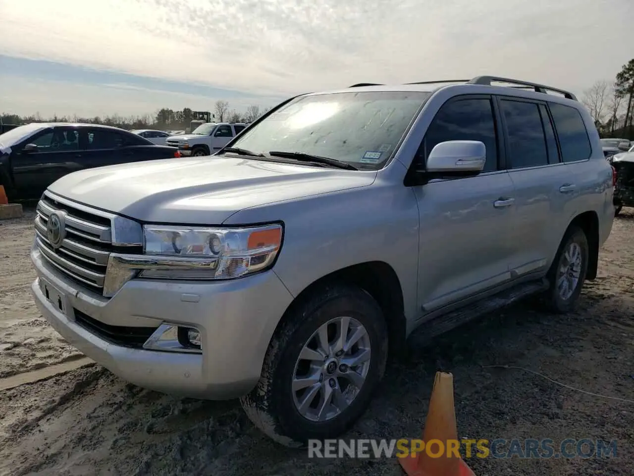 2 Photograph of a damaged car JTMCY7AJ6K4085735 TOYOTA LAND CRUIS 2019