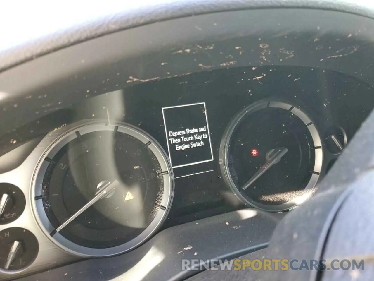 9 Photograph of a damaged car JTMCY7AJ9K4075684 TOYOTA LAND CRUIS 2019