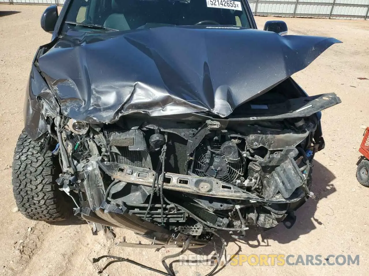 12 Photograph of a damaged car JTMCY7AJ2M4098131 TOYOTA LAND CRUIS 2021