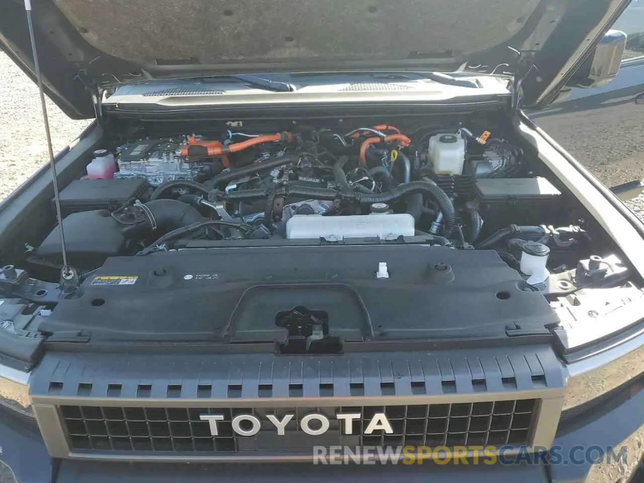 13 Photograph of a damaged car JTEABFAJ7R5005376 TOYOTA LAND CRUIS 2024