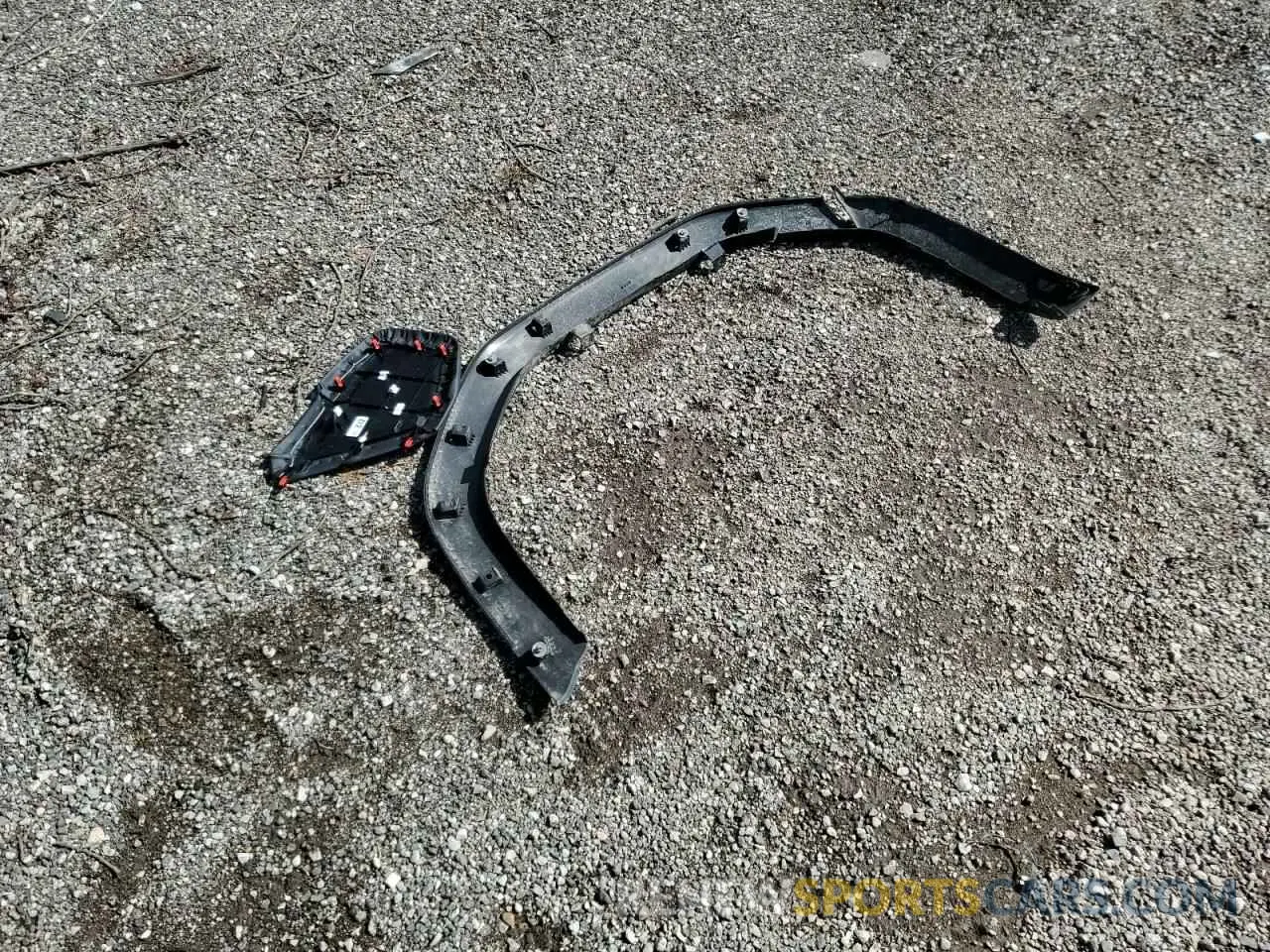 13 Photograph of a damaged car JTEABFAJXR5000883 TOYOTA LAND CRUIS 2024