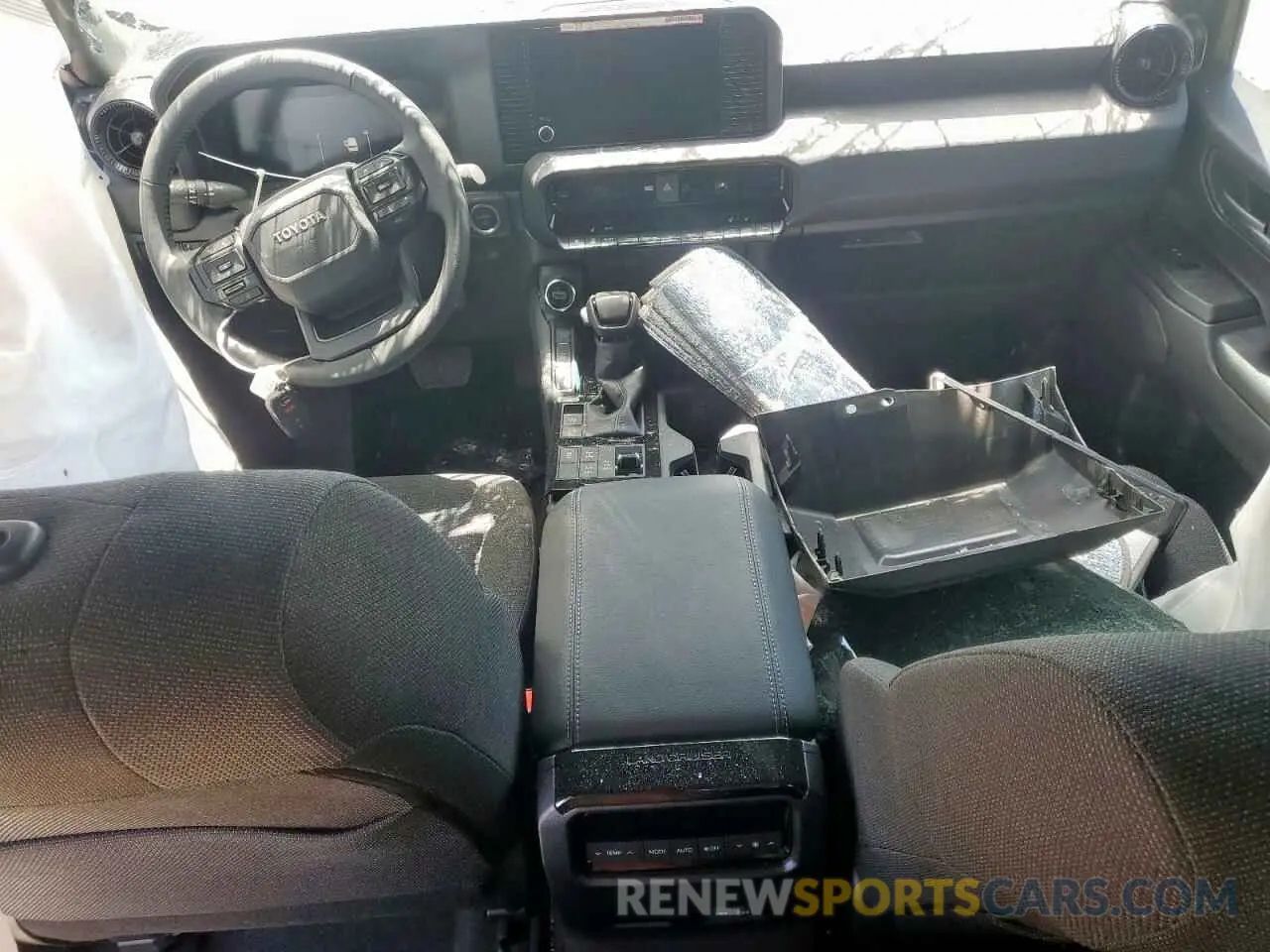 8 Photograph of a damaged car JTEABFAJ3SK027365 TOYOTA LAND CRUIS 2025