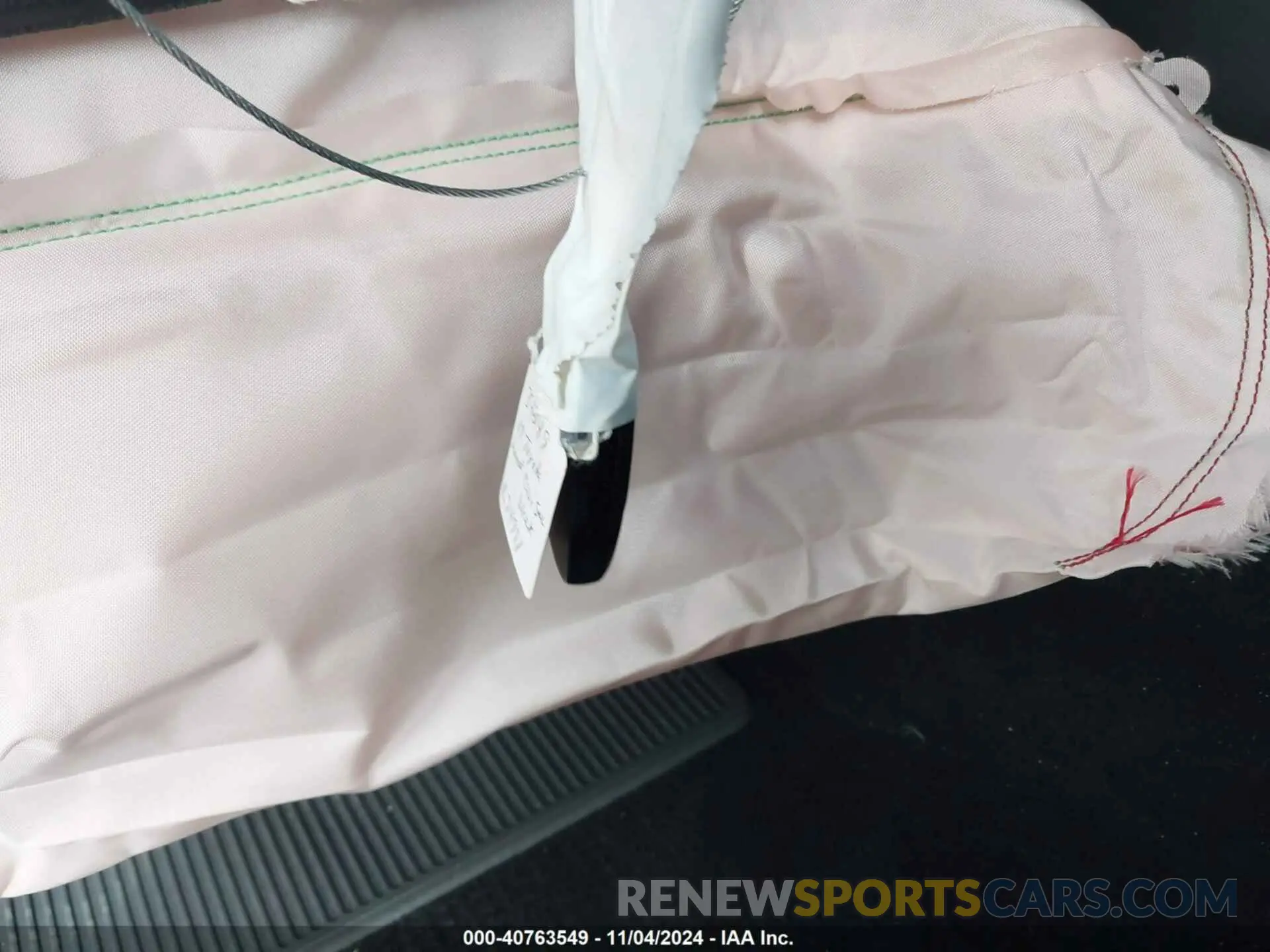 11 Photograph of a damaged car JTMCY7AJ2K4082993 TOYOTA LAND CRUISER 2019