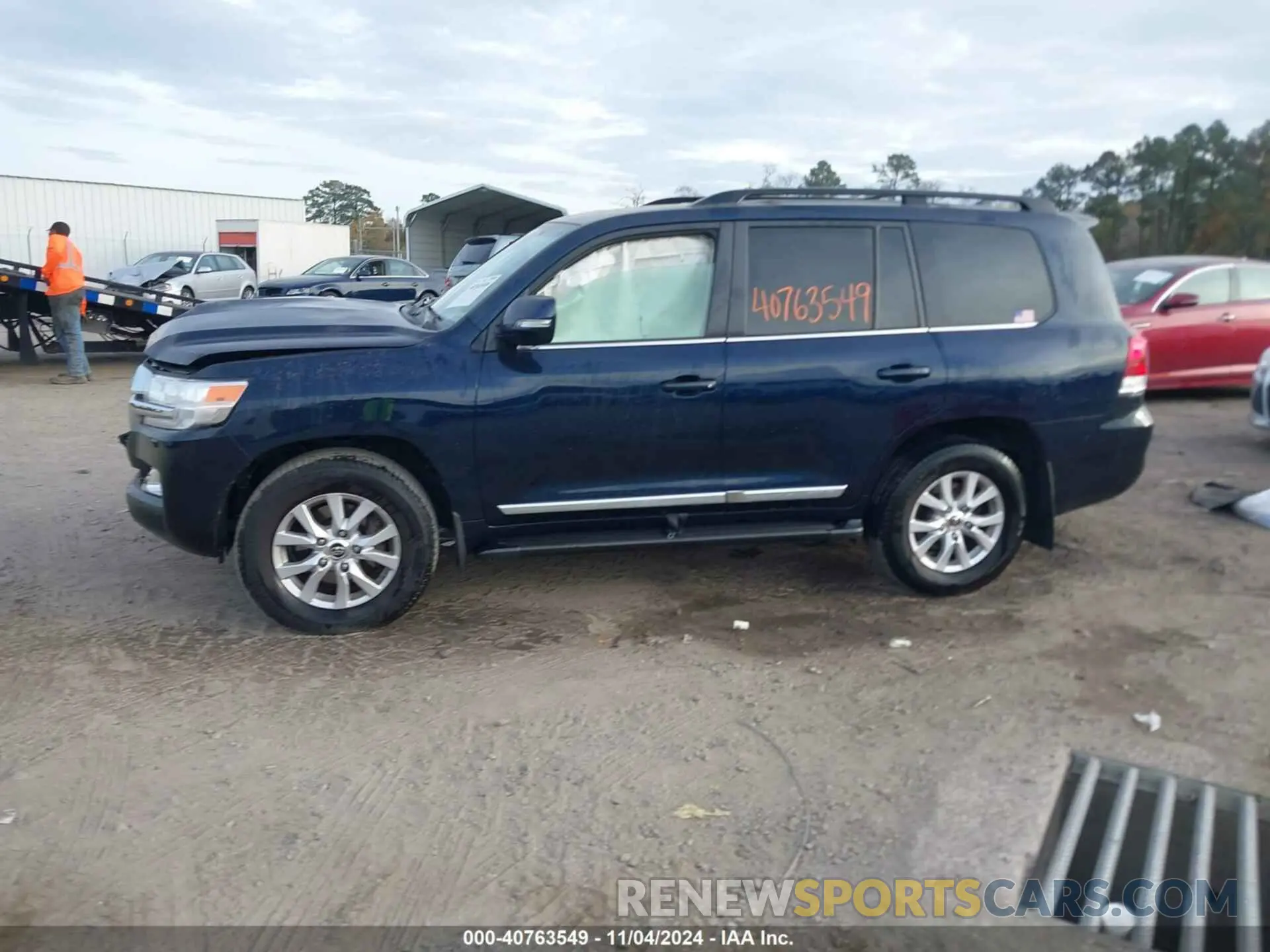 14 Photograph of a damaged car JTMCY7AJ2K4082993 TOYOTA LAND CRUISER 2019