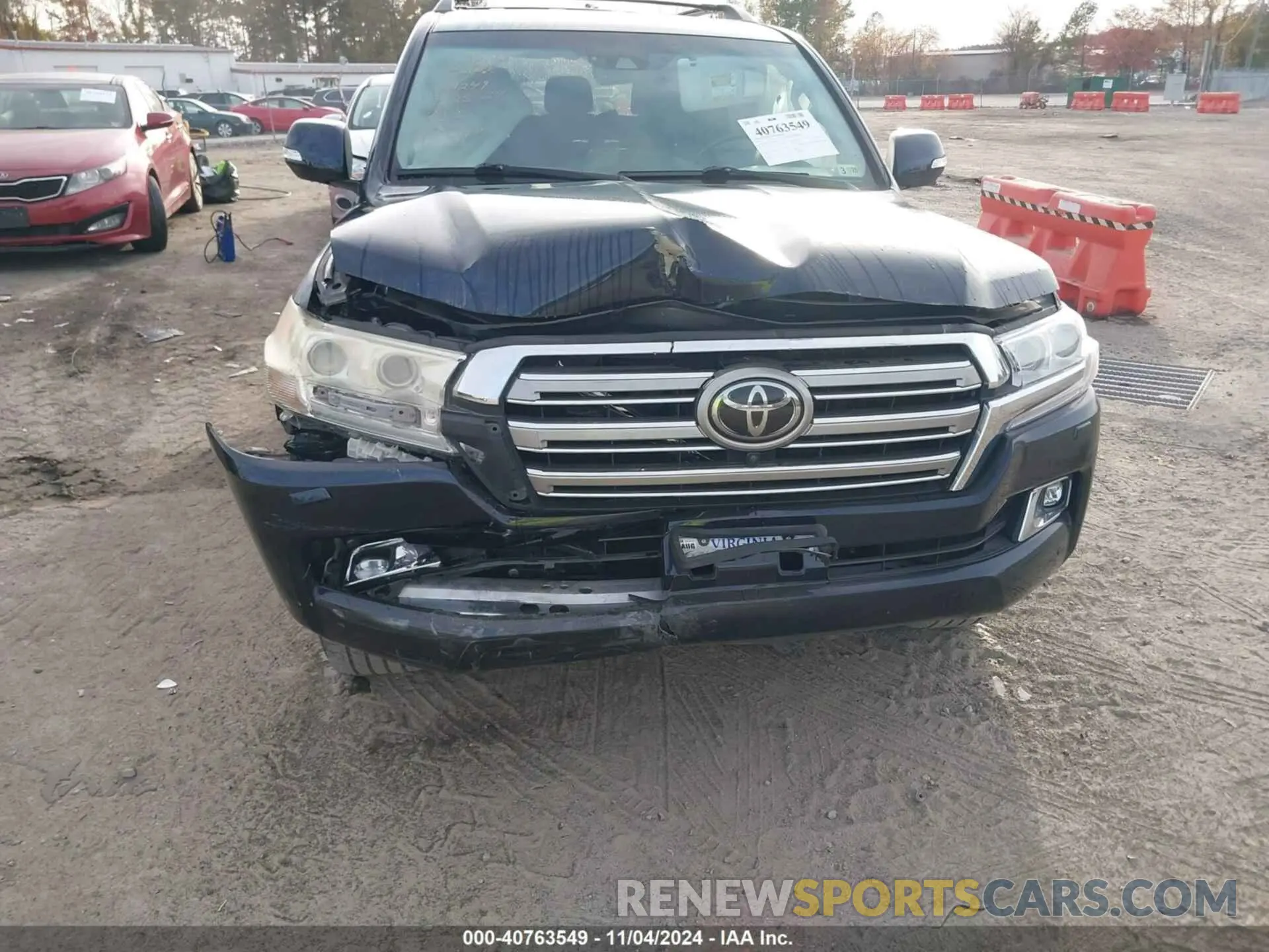 6 Photograph of a damaged car JTMCY7AJ2K4082993 TOYOTA LAND CRUISER 2019