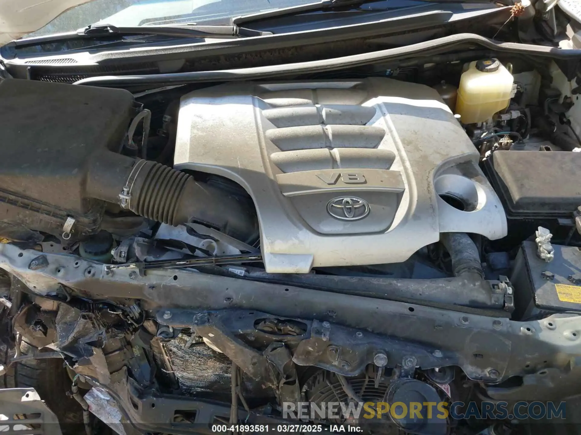 10 Photograph of a damaged car JTMCY7AJ3K4082162 TOYOTA LAND CRUISER 2019