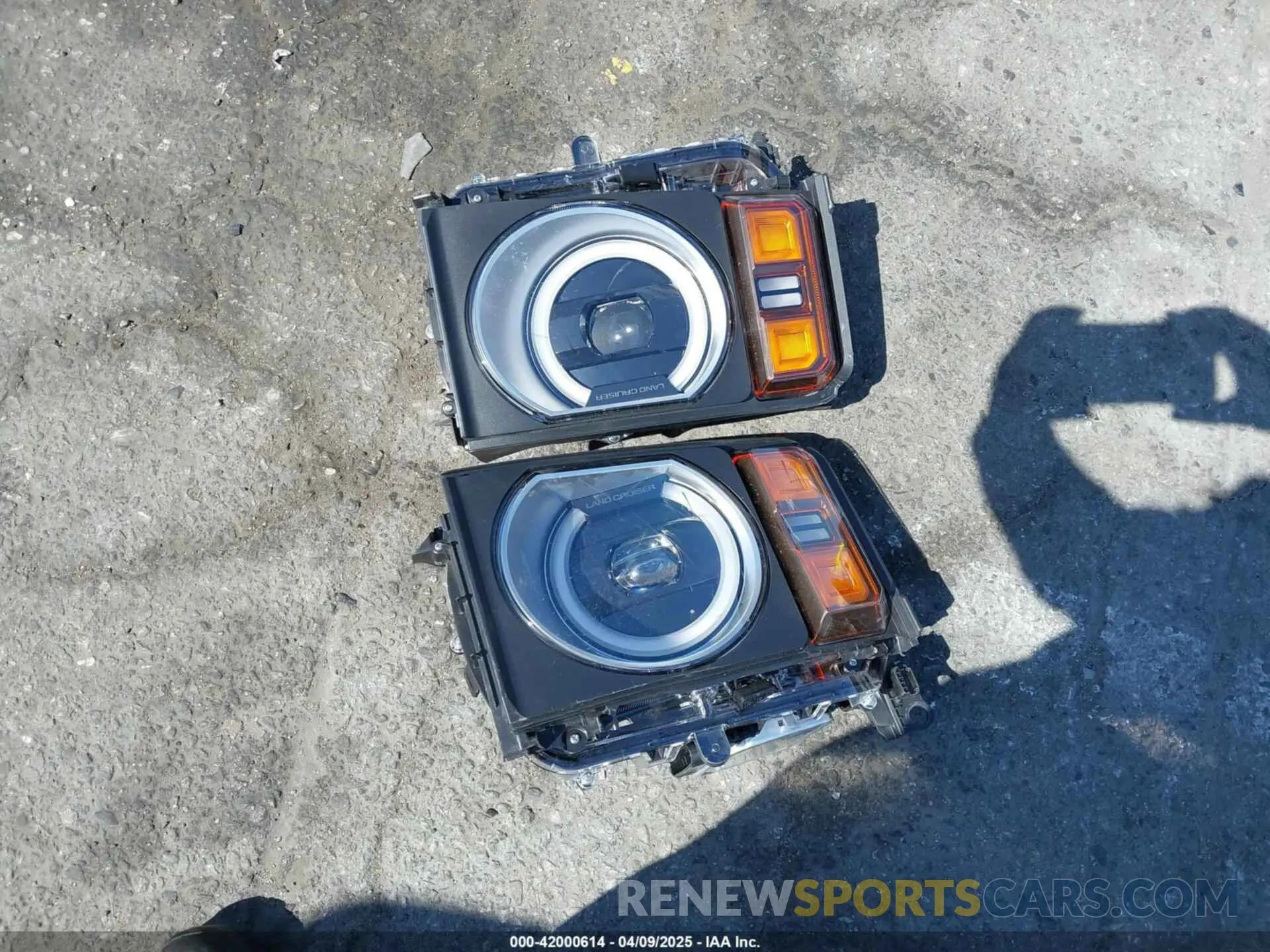 12 Photograph of a damaged car JTEABFAJ9SK033509 TOYOTA LAND CRUISER 2025