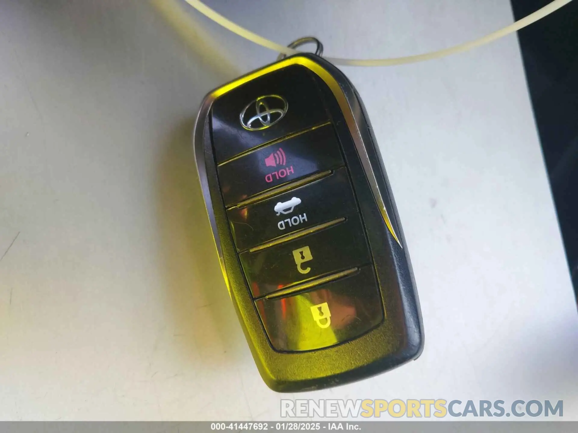 11 Photograph of a damaged car JTDBVRBD0KA005792 TOYOTA MIRAI 2019