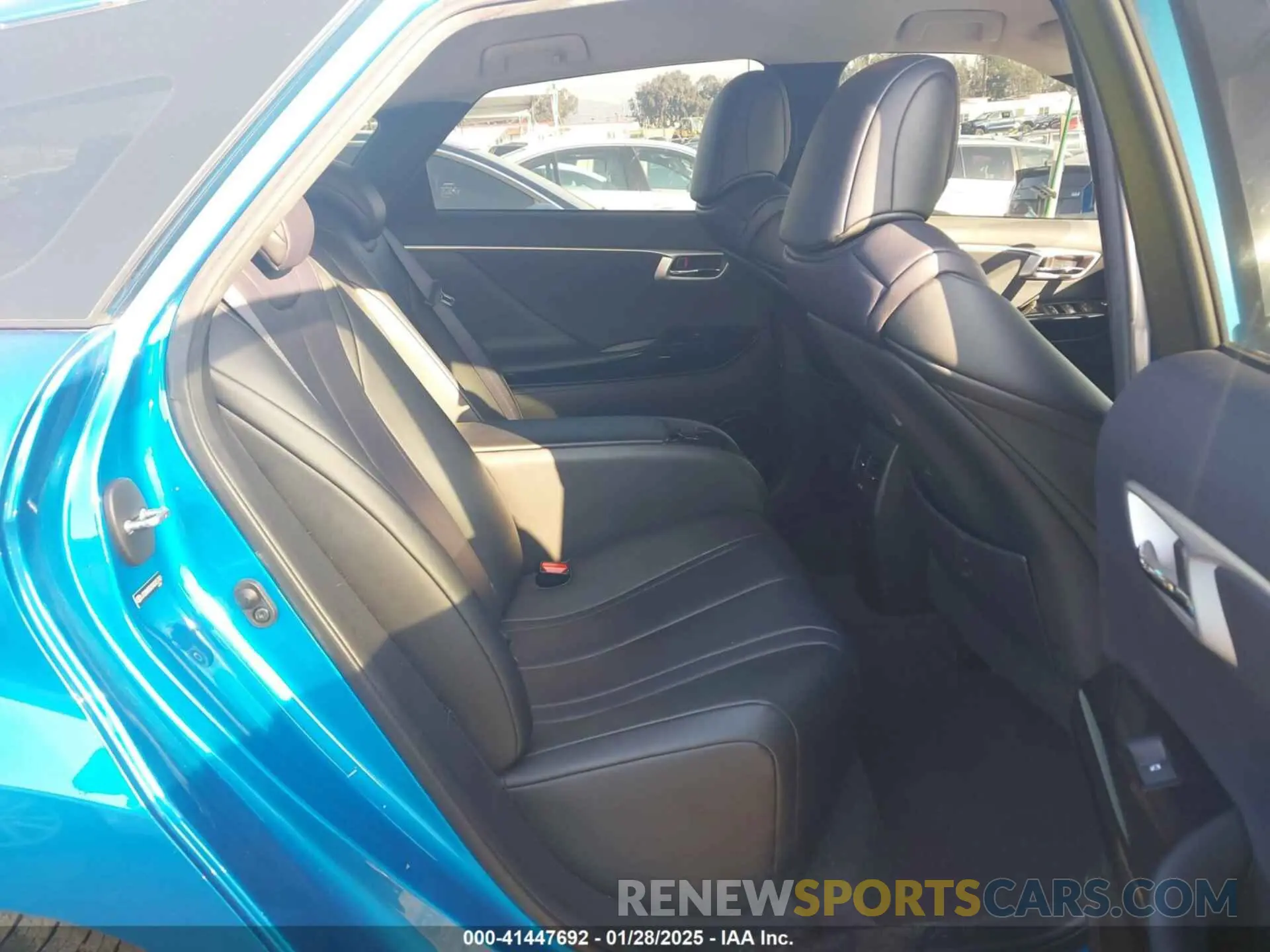 8 Photograph of a damaged car JTDBVRBD0KA005792 TOYOTA MIRAI 2019