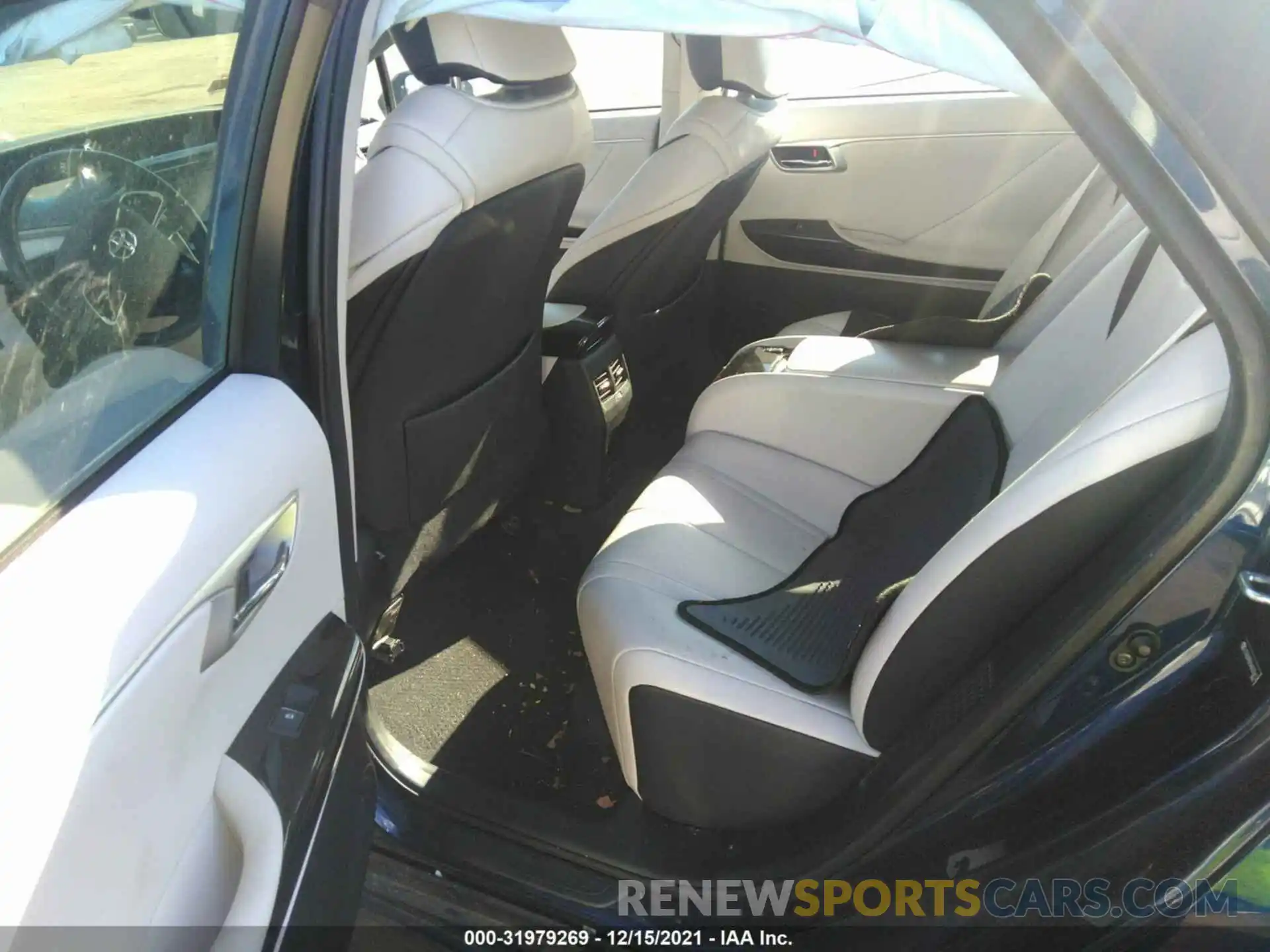 8 Photograph of a damaged car JTDBVRBD5KA005612 TOYOTA MIRAI 2019