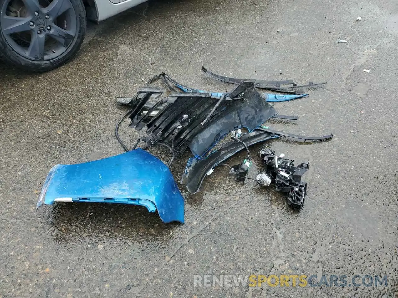 12 Photograph of a damaged car JTDBVRBD5KA005982 TOYOTA MIRAI 2019
