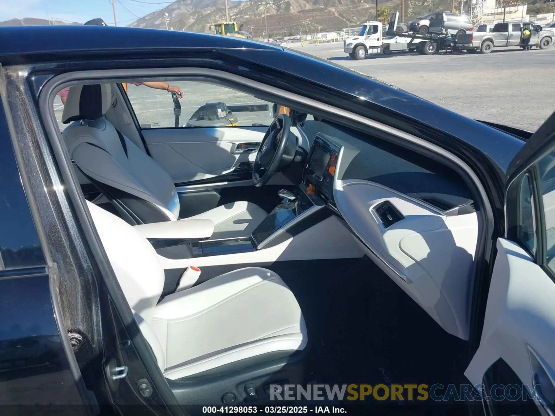 5 Photograph of a damaged car JTDBVRBD7KA006986 TOYOTA MIRAI 2019