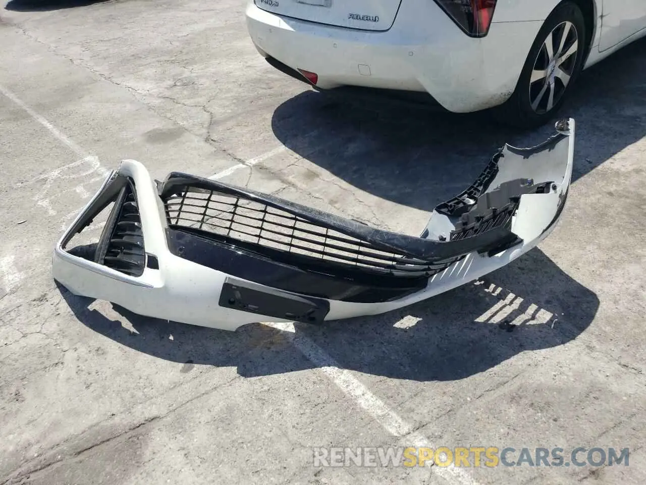 12 Photograph of a damaged car JTDBVRBD9KA007394 TOYOTA MIRAI 2019