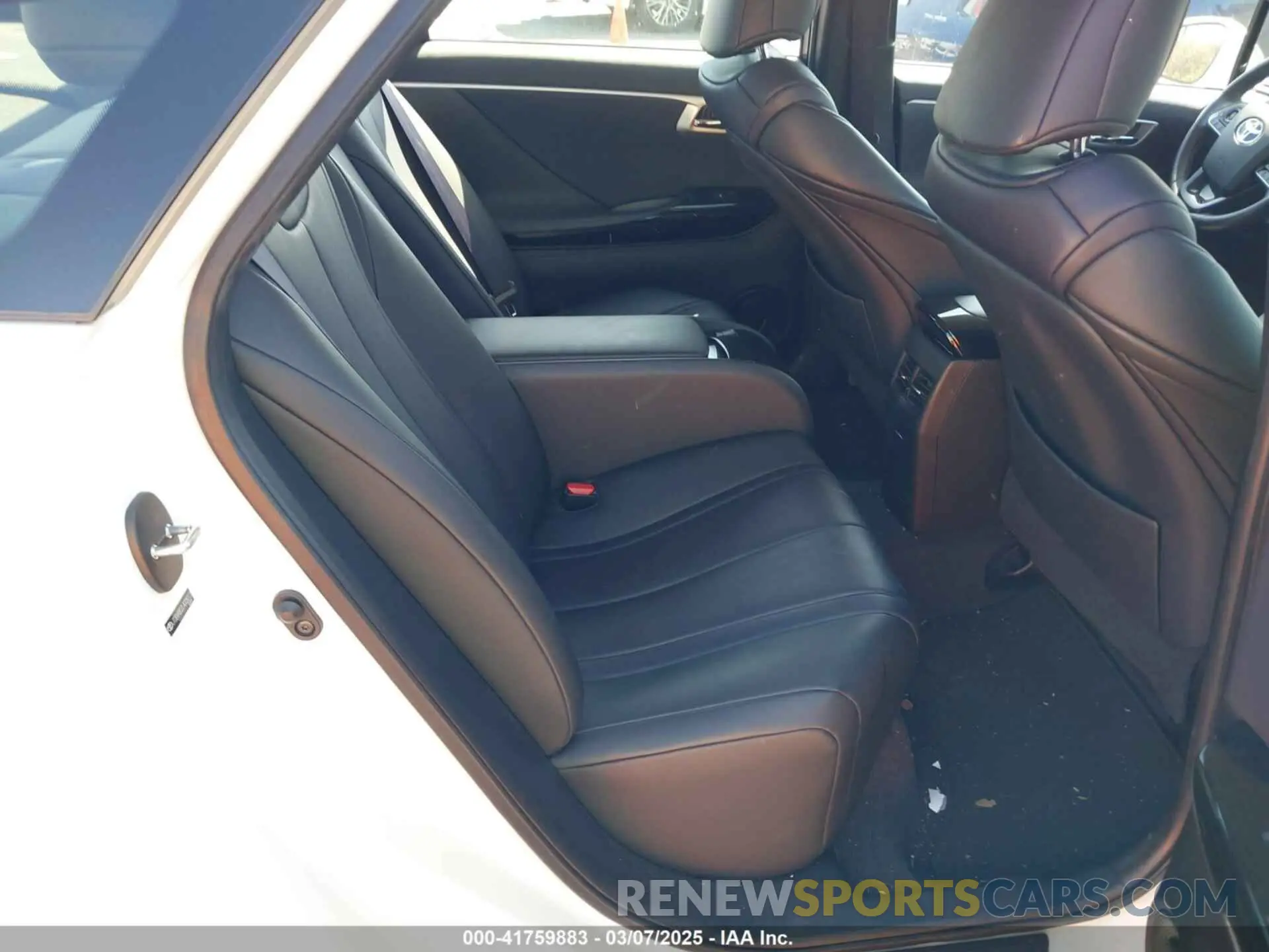 8 Photograph of a damaged car JTDBVRBD2LA008212 TOYOTA MIRAI 2020