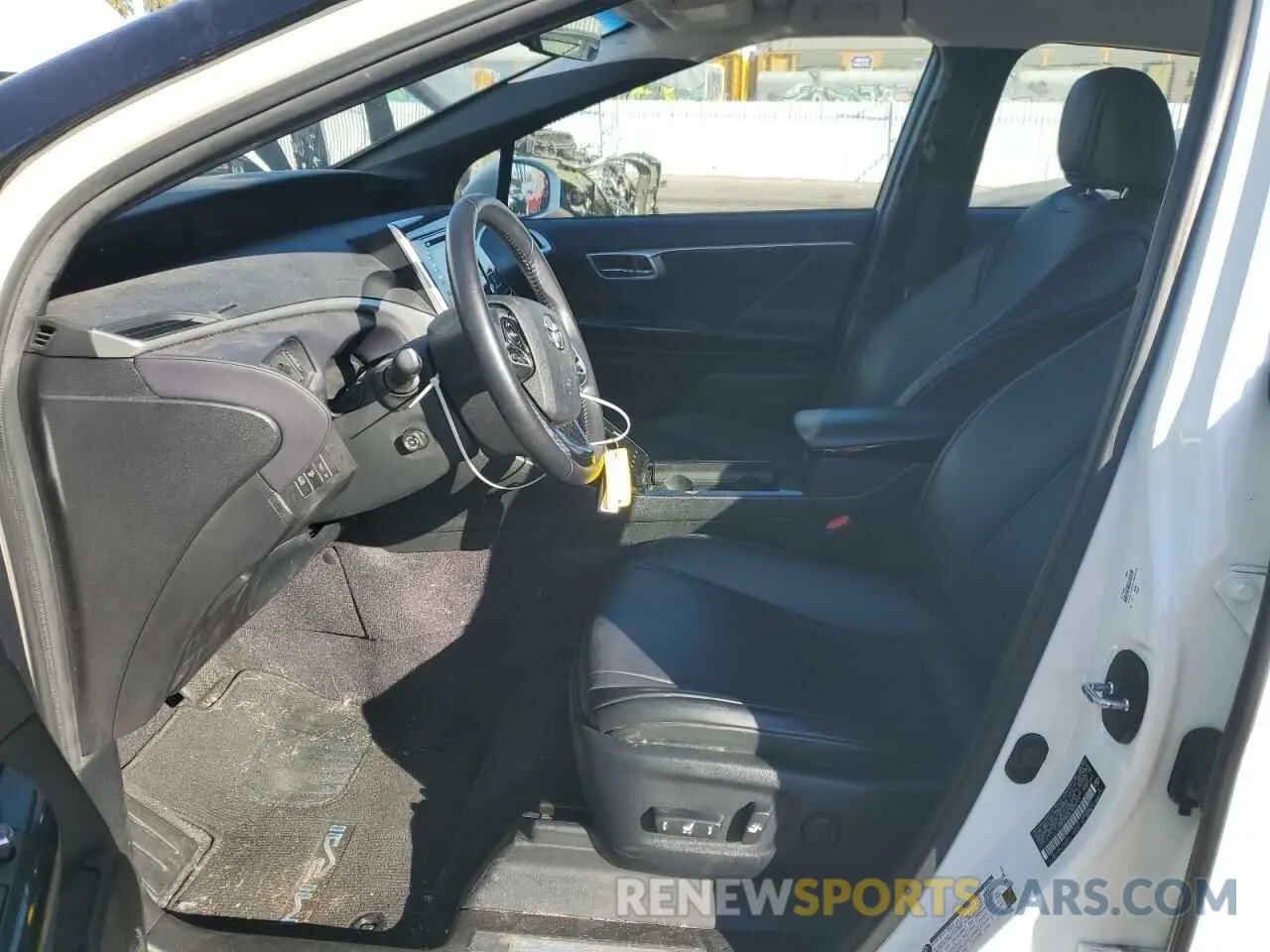 7 Photograph of a damaged car JTDBVRBD5LA008169 TOYOTA MIRAI 2020