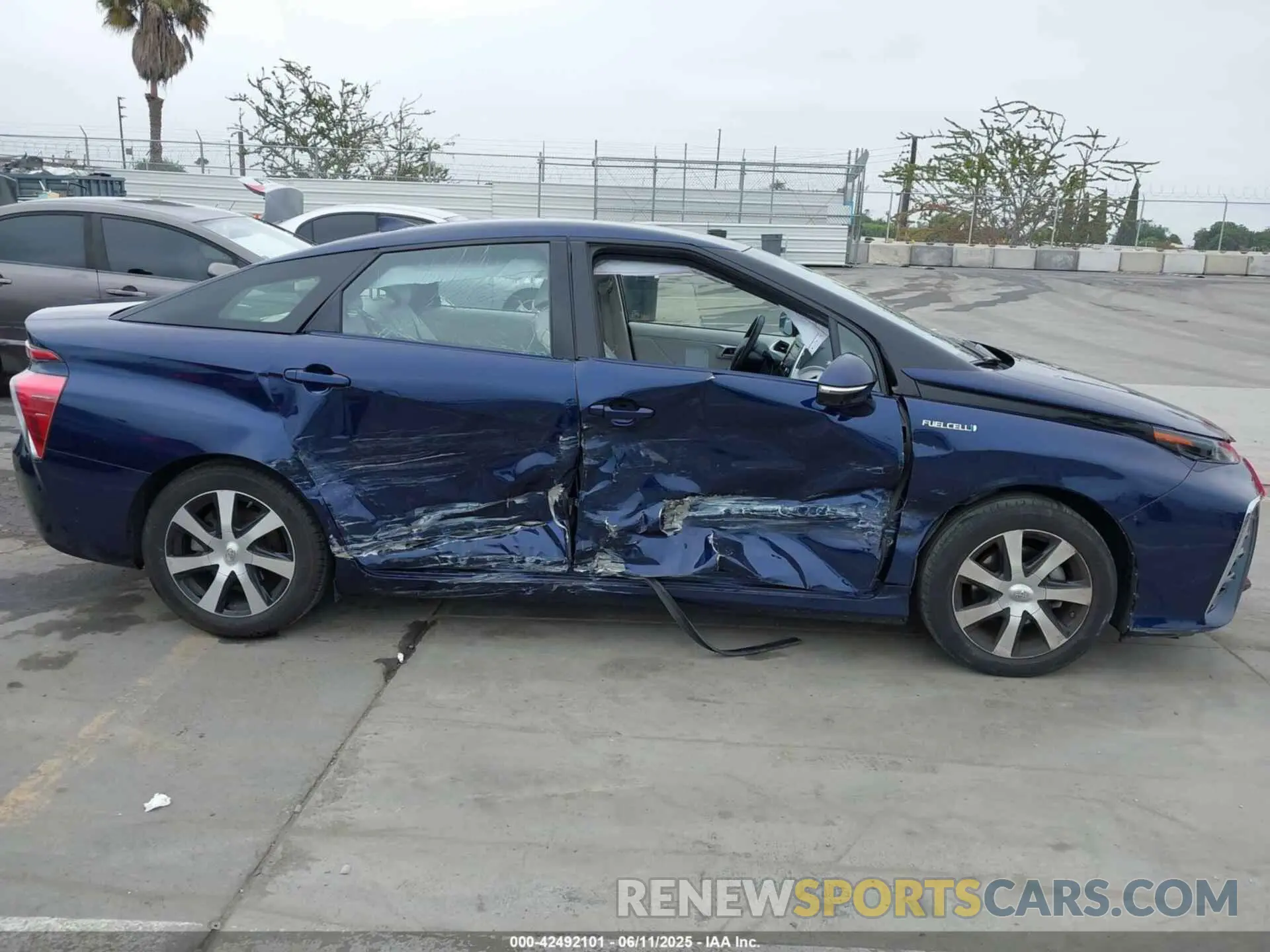 13 Photograph of a damaged car JTDBVRBDXLA008183 TOYOTA MIRAI 2020